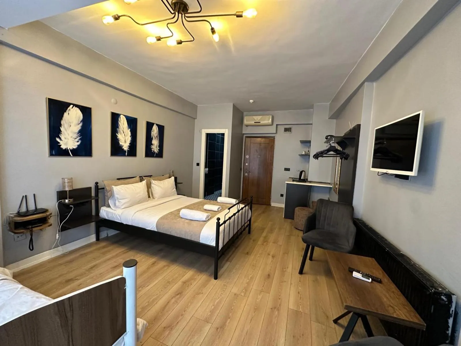 TV and multimedia, Bed in TAKSiM PARK HOTEL