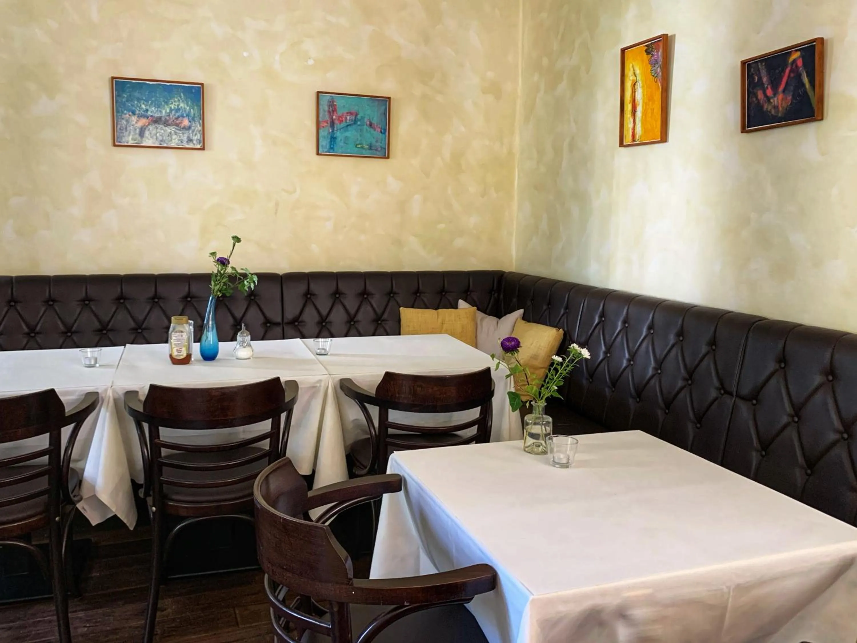 Restaurant/places to eat in Augusta Trarbach