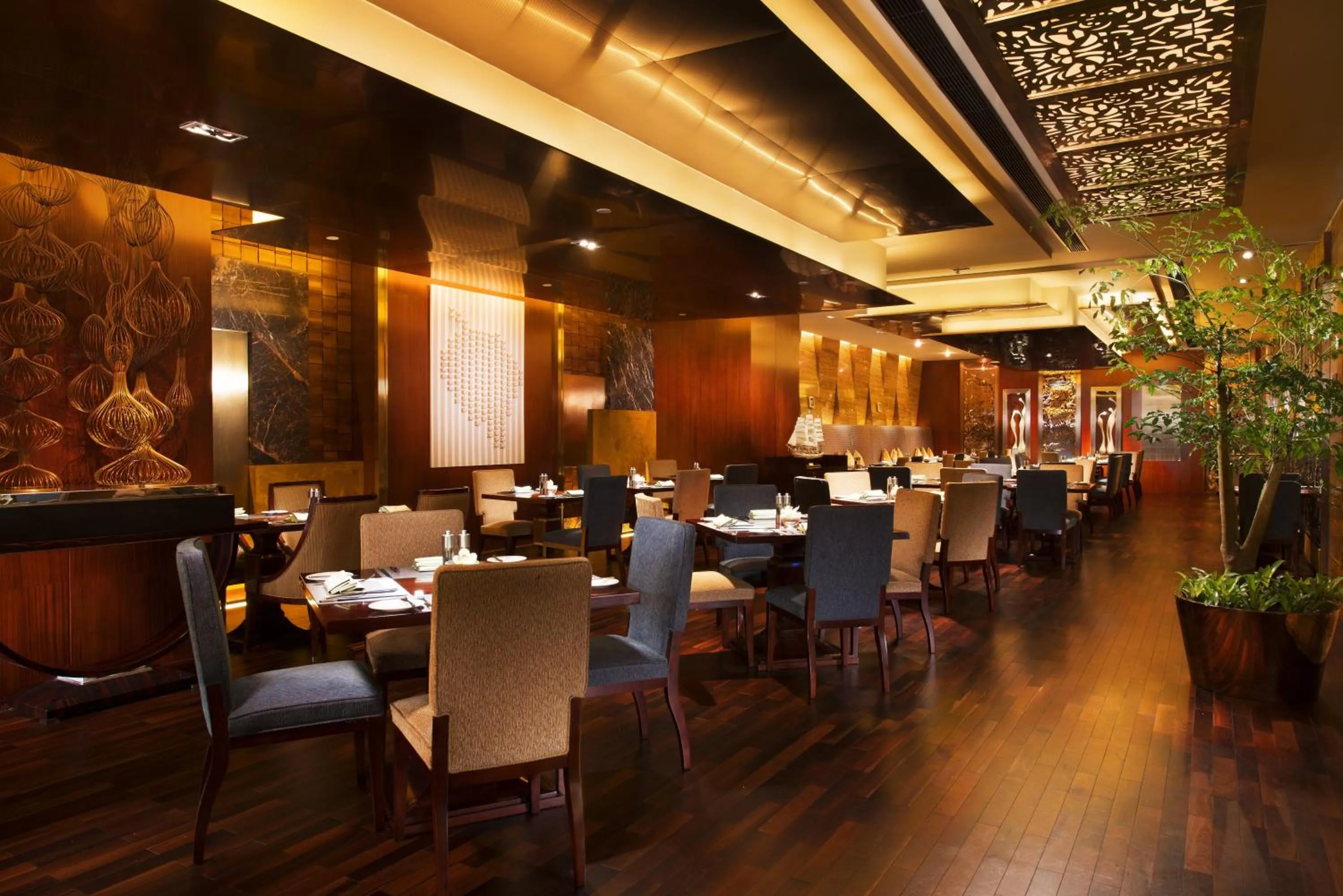 Restaurant/places to eat in Grand Parkray Hangzhou