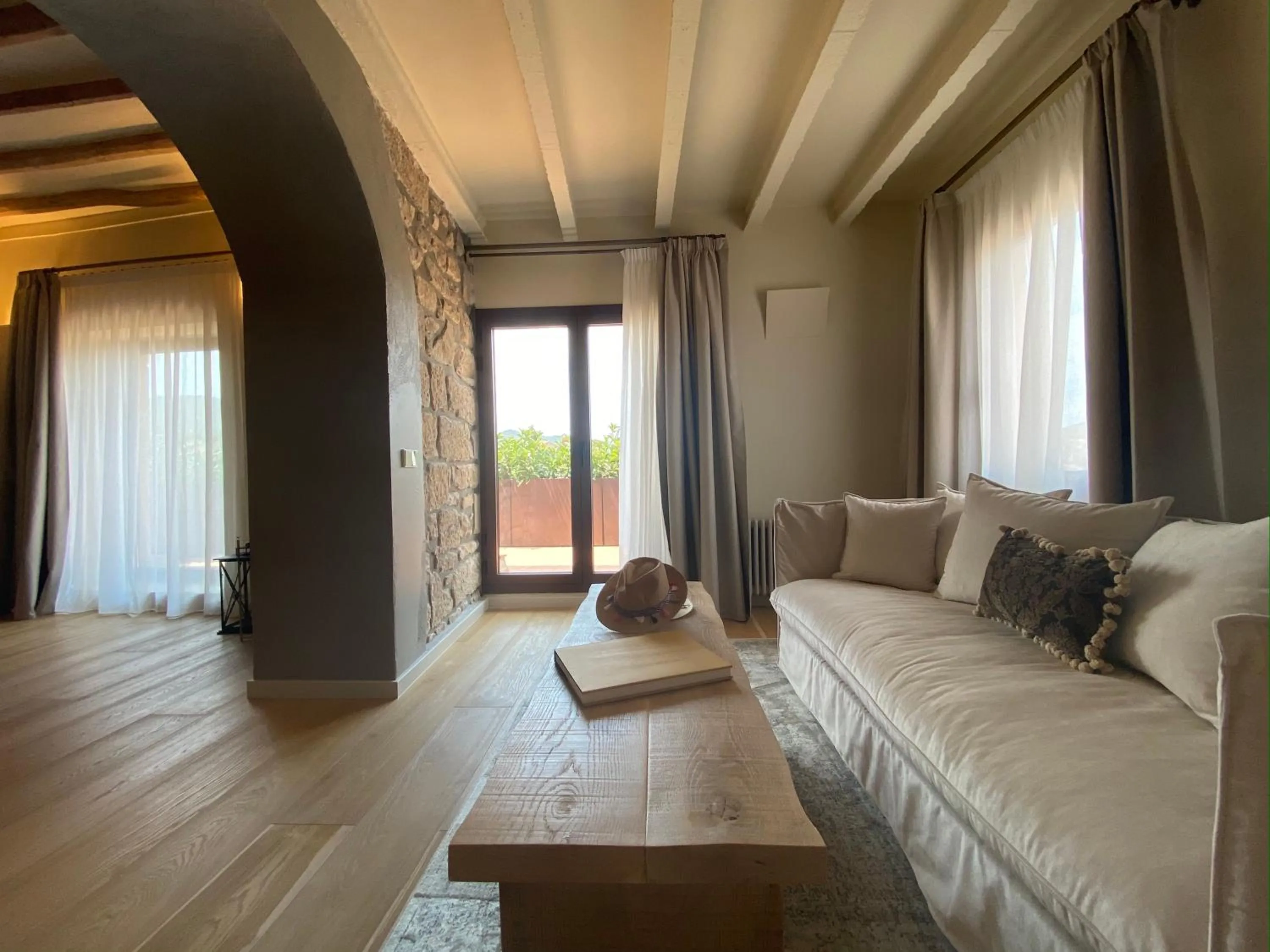 Seating area, Bed in Casa Llobera 1792