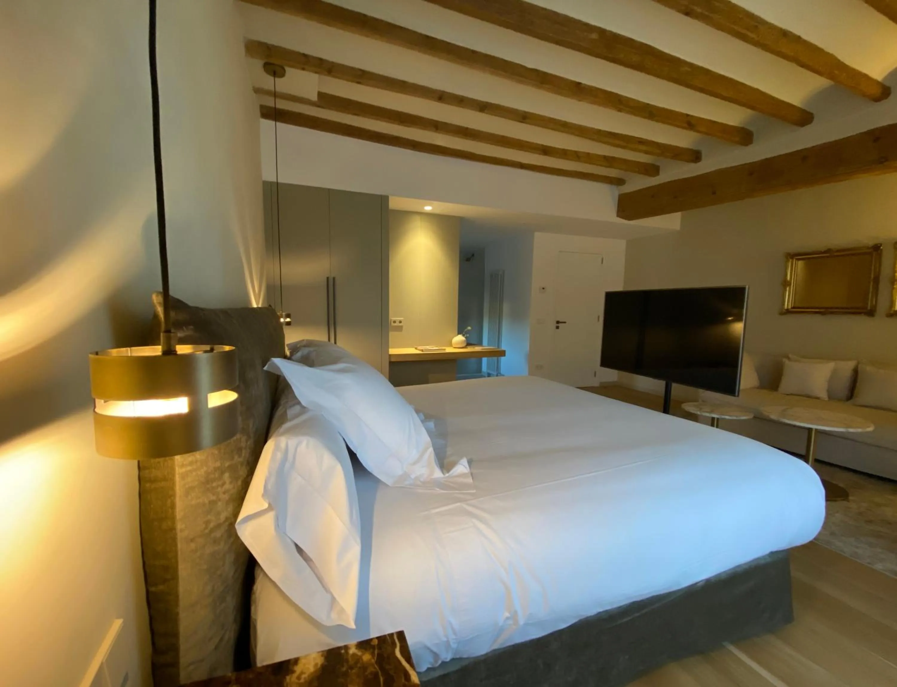 Photo of the whole room, Bed in Casa Llobera 1792