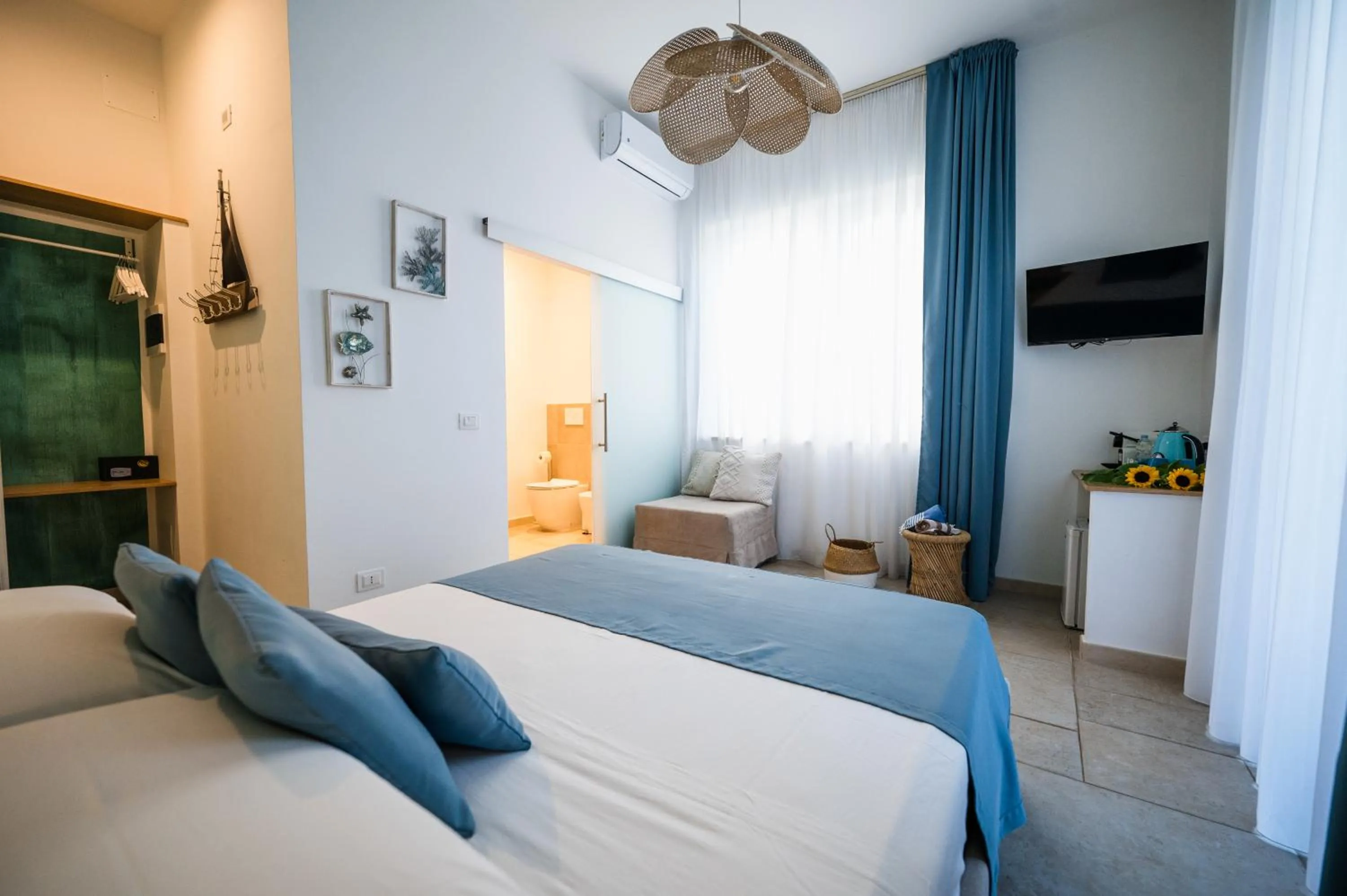 Bed in Aurelia Sea View