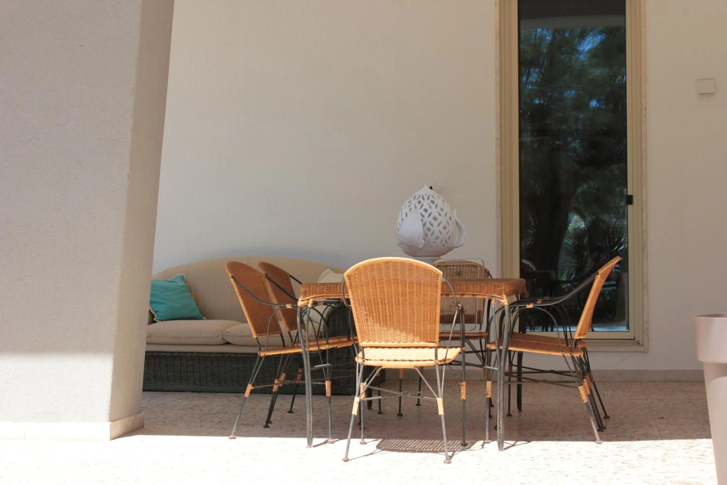 Seating area in Aurelia Sea View