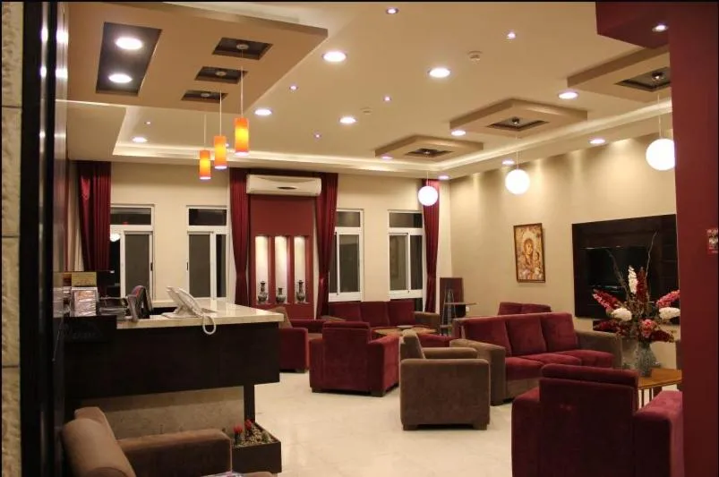 Alexander Hotel