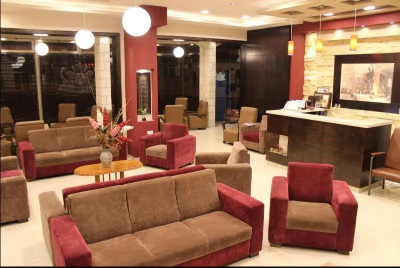 Alexander Hotel