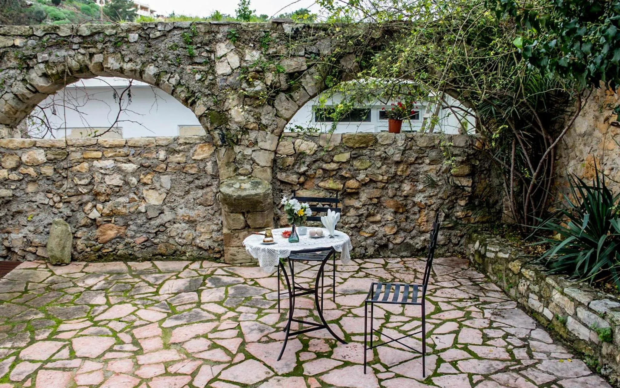 Garden in Vafes Traditional Stone Houses