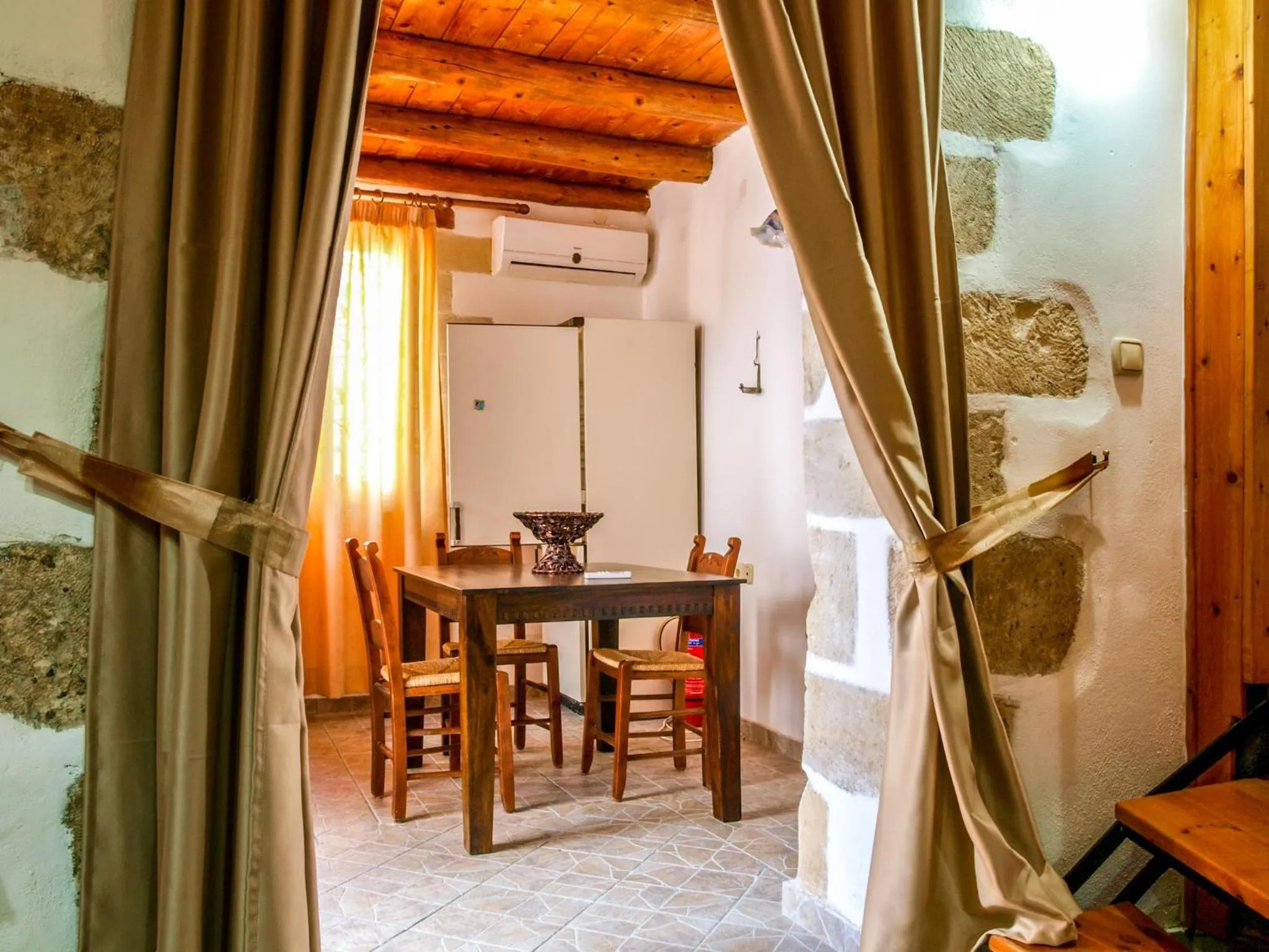 Dining area in Vafes Traditional Stone Houses