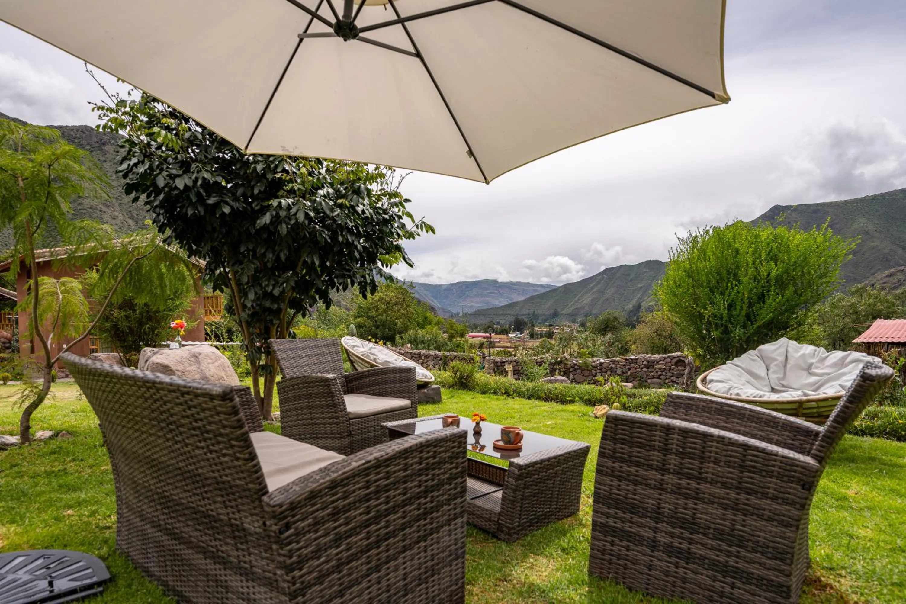 Garden in Unuwasi Hotel & Villa