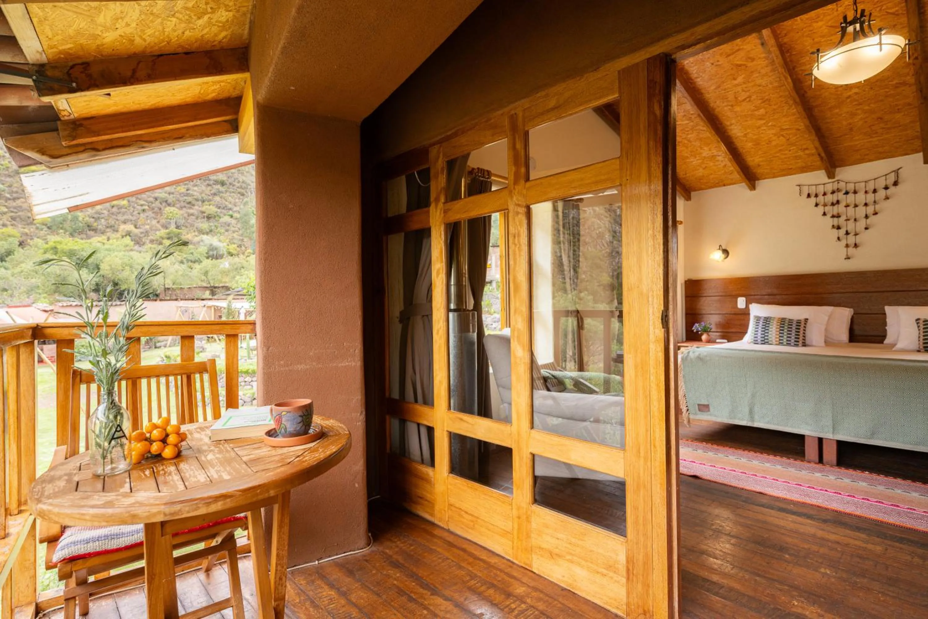 Bed in Unuwasi Hotel & Villa