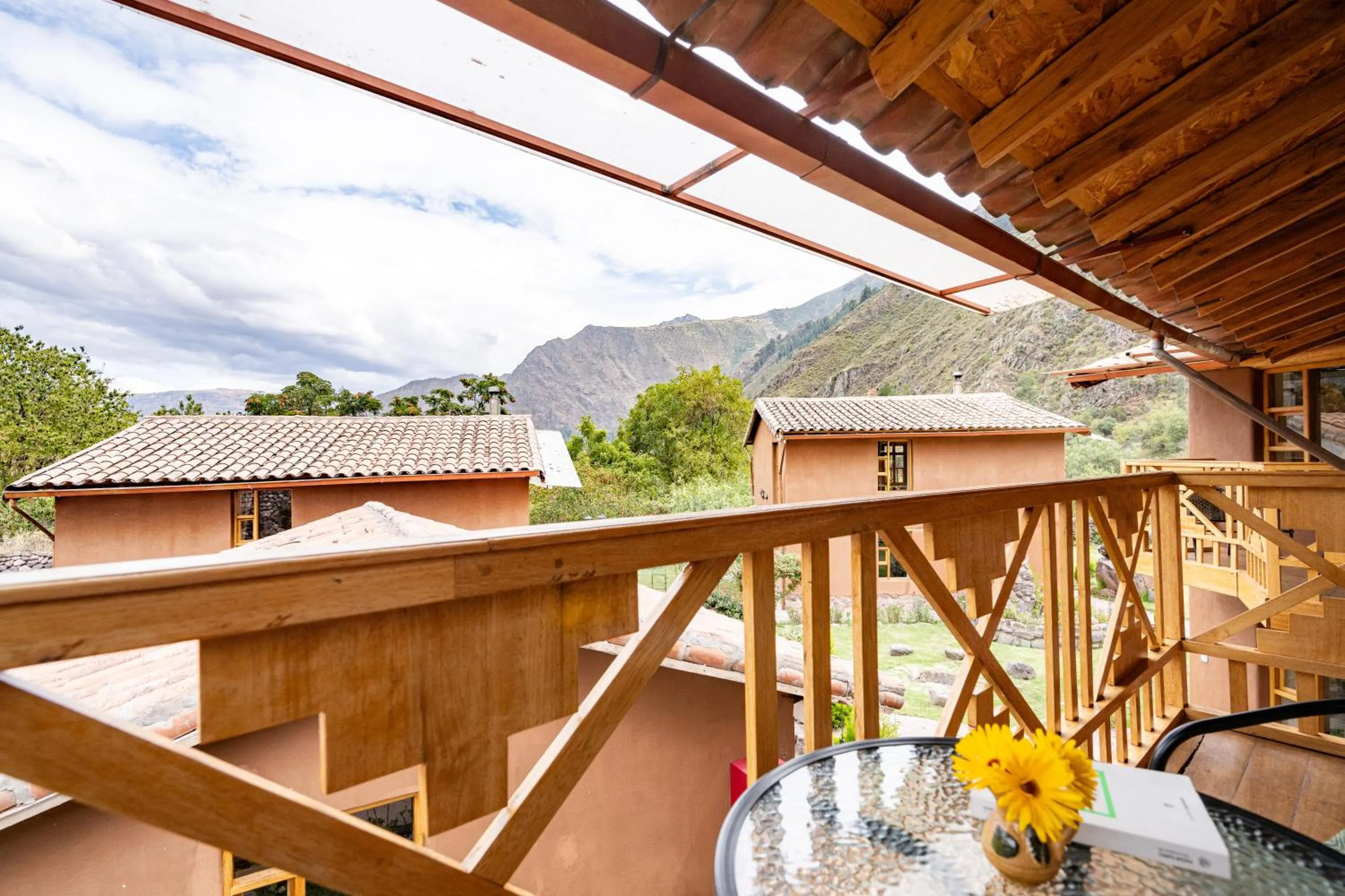 Patio in Unuwasi Hotel & Villa