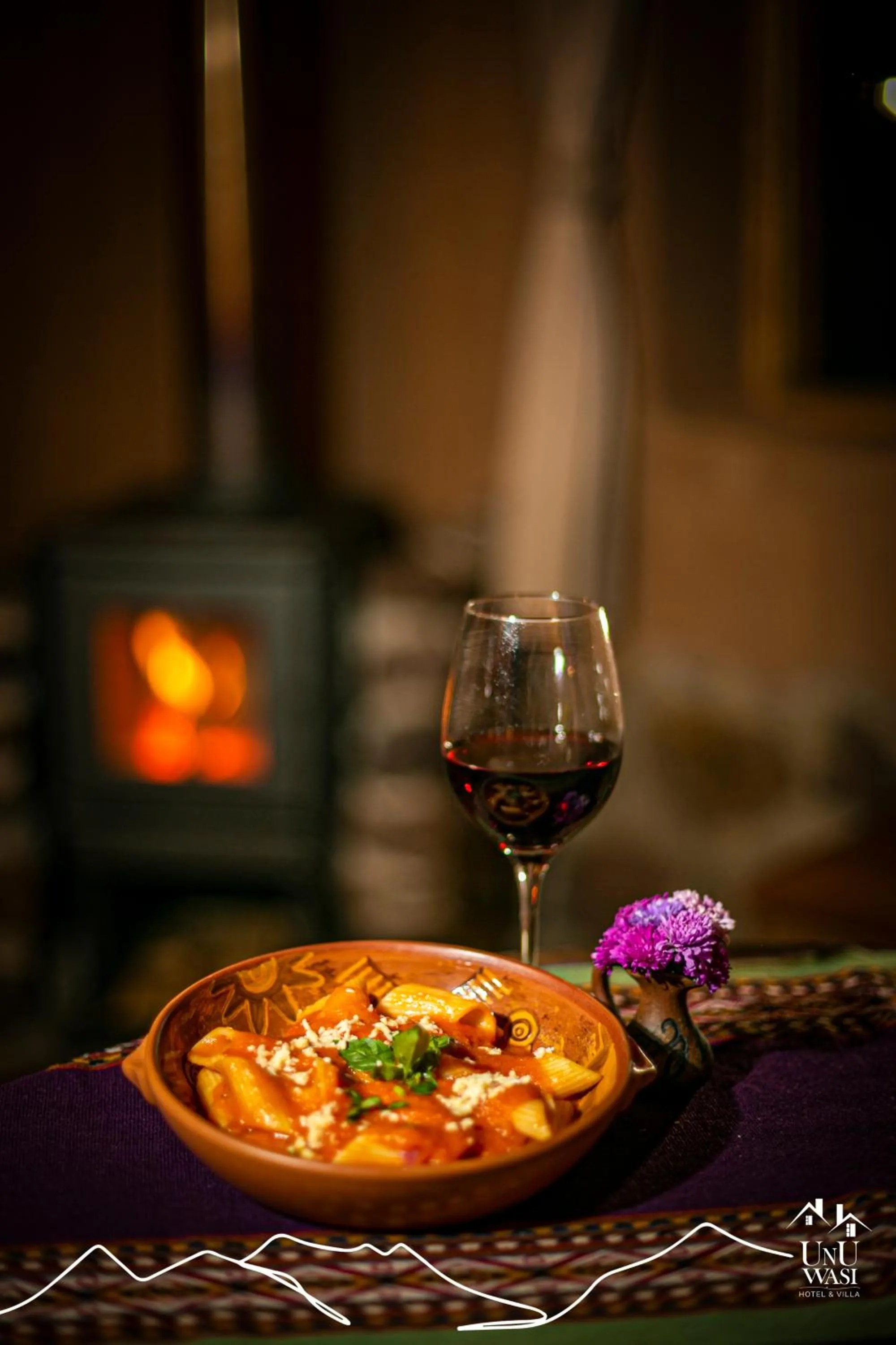 Dinner in Unuwasi Hotel & Villa