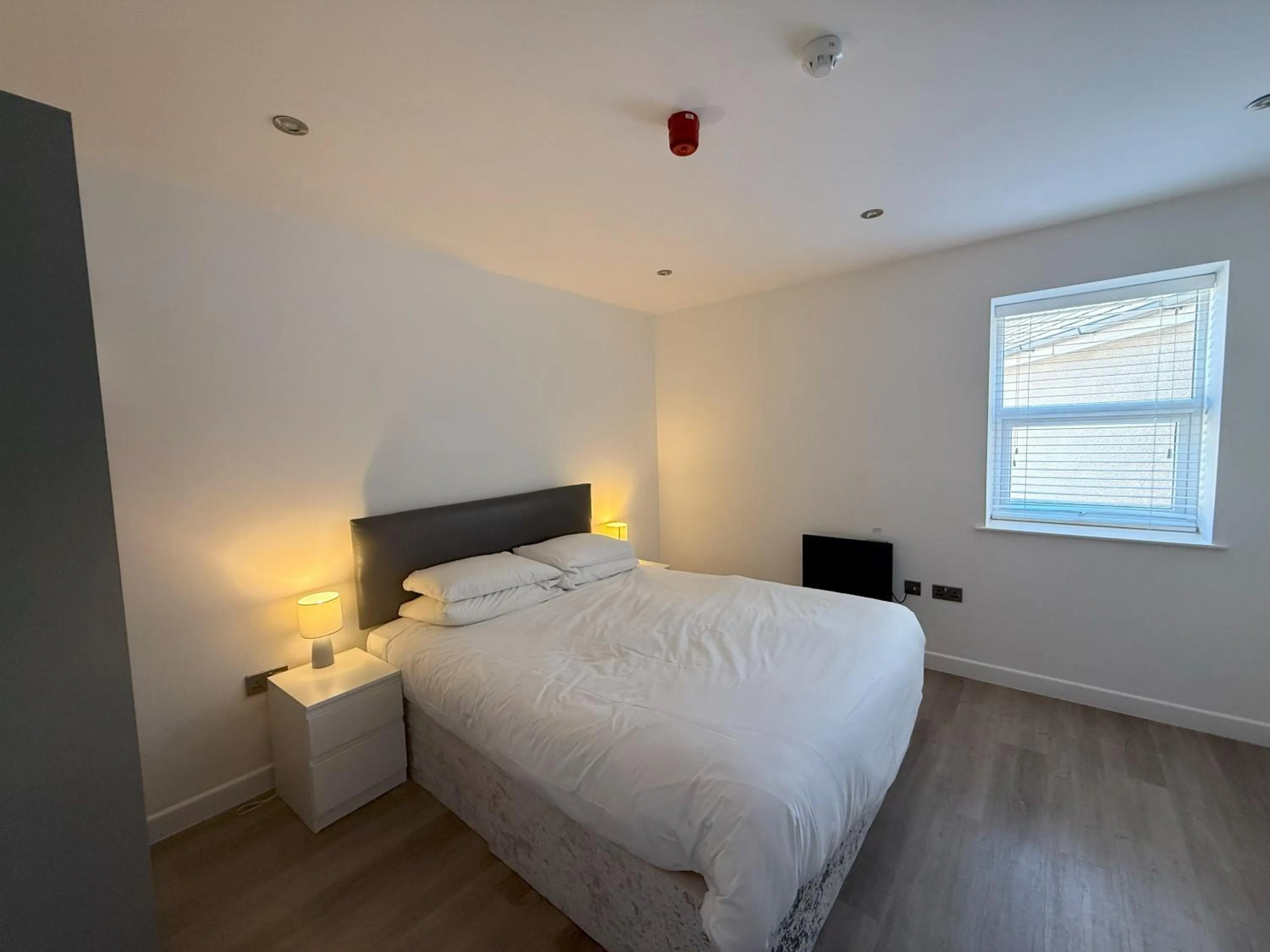 Bedroom, Bed in Coastal Plaza