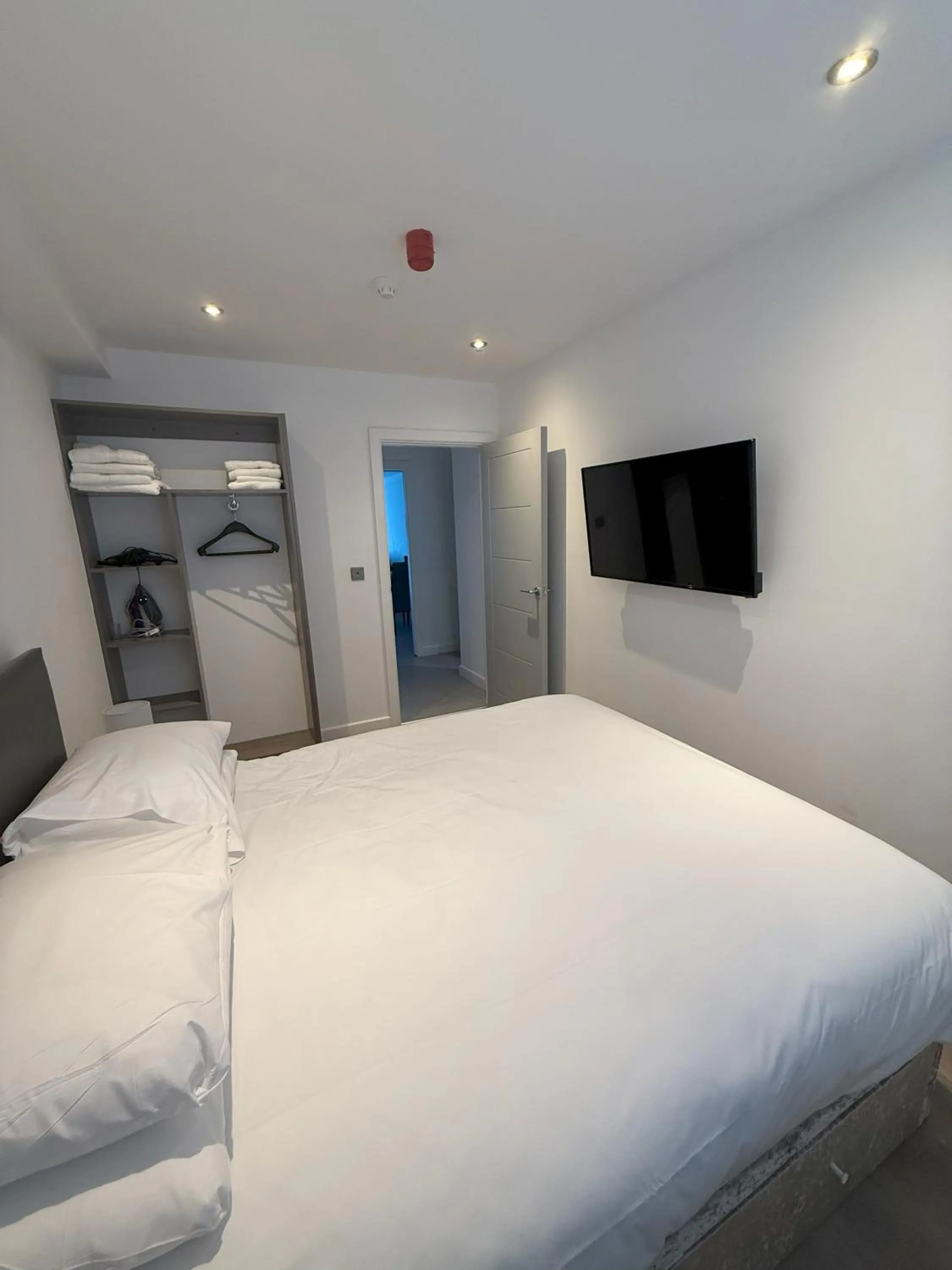 TV and multimedia, Bed in Coastal Plaza