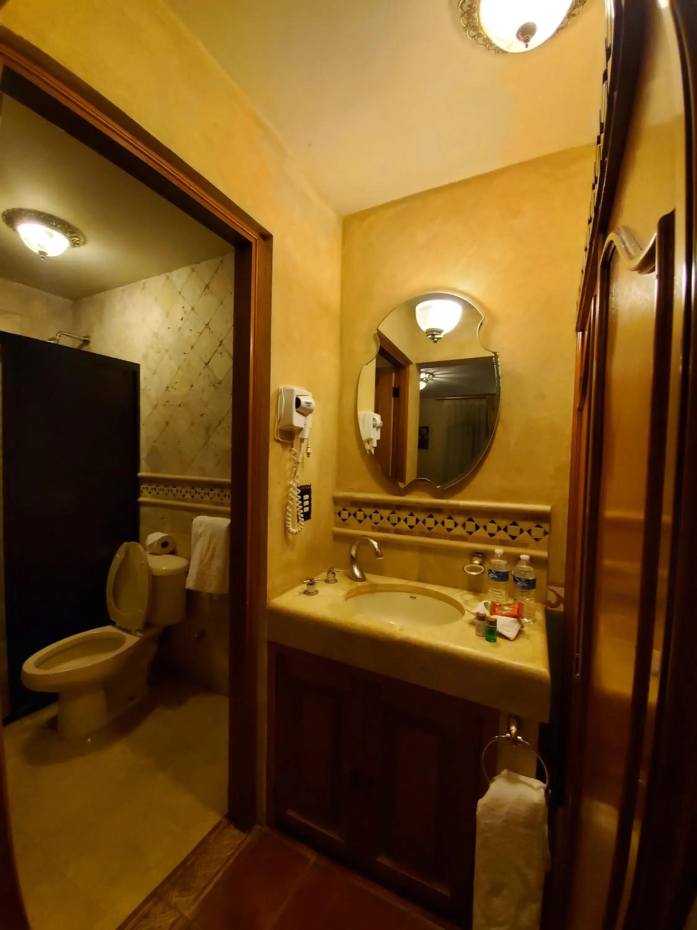 Bathroom in Hotel Villarreal