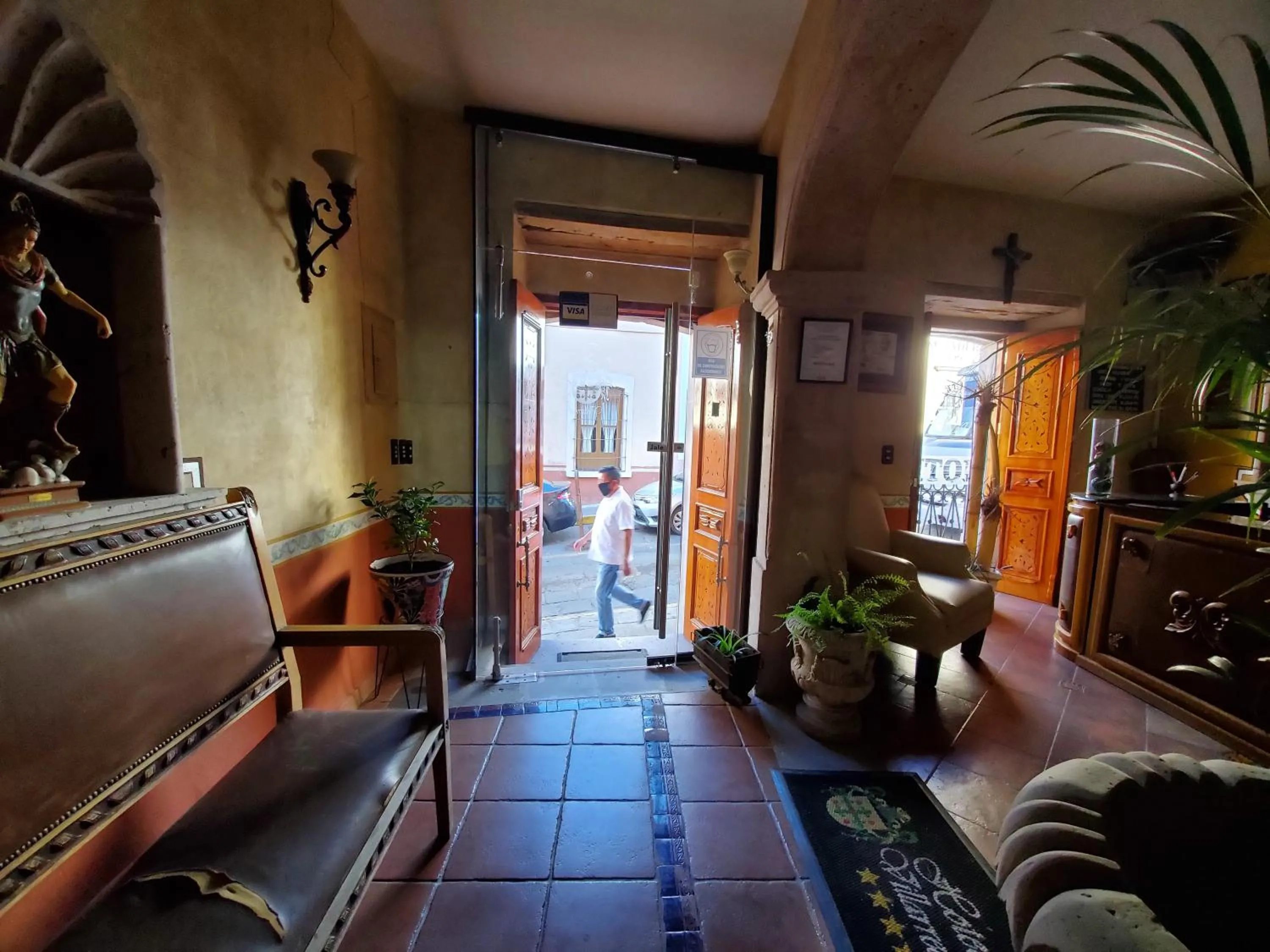 Seating area in Hotel Villarreal