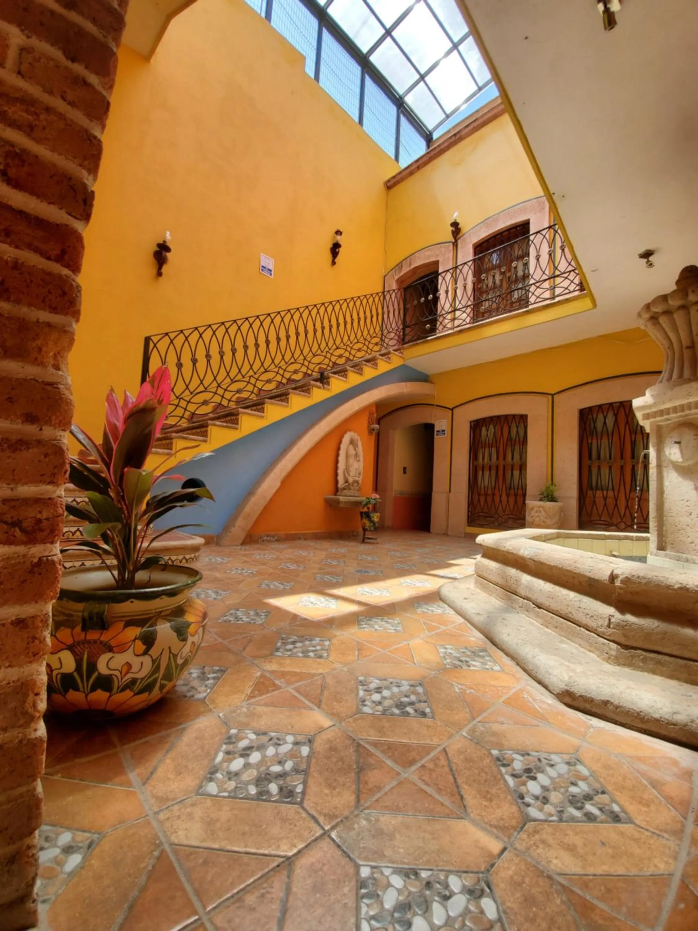 Facade/entrance in Hotel Villarreal