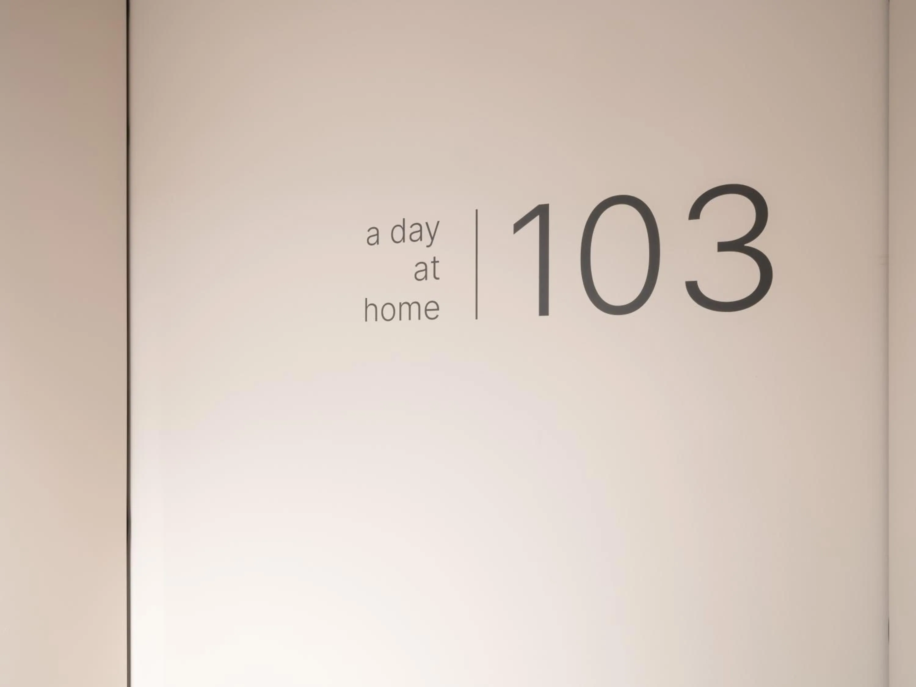 Hotel AT HOME - late arrival self check in