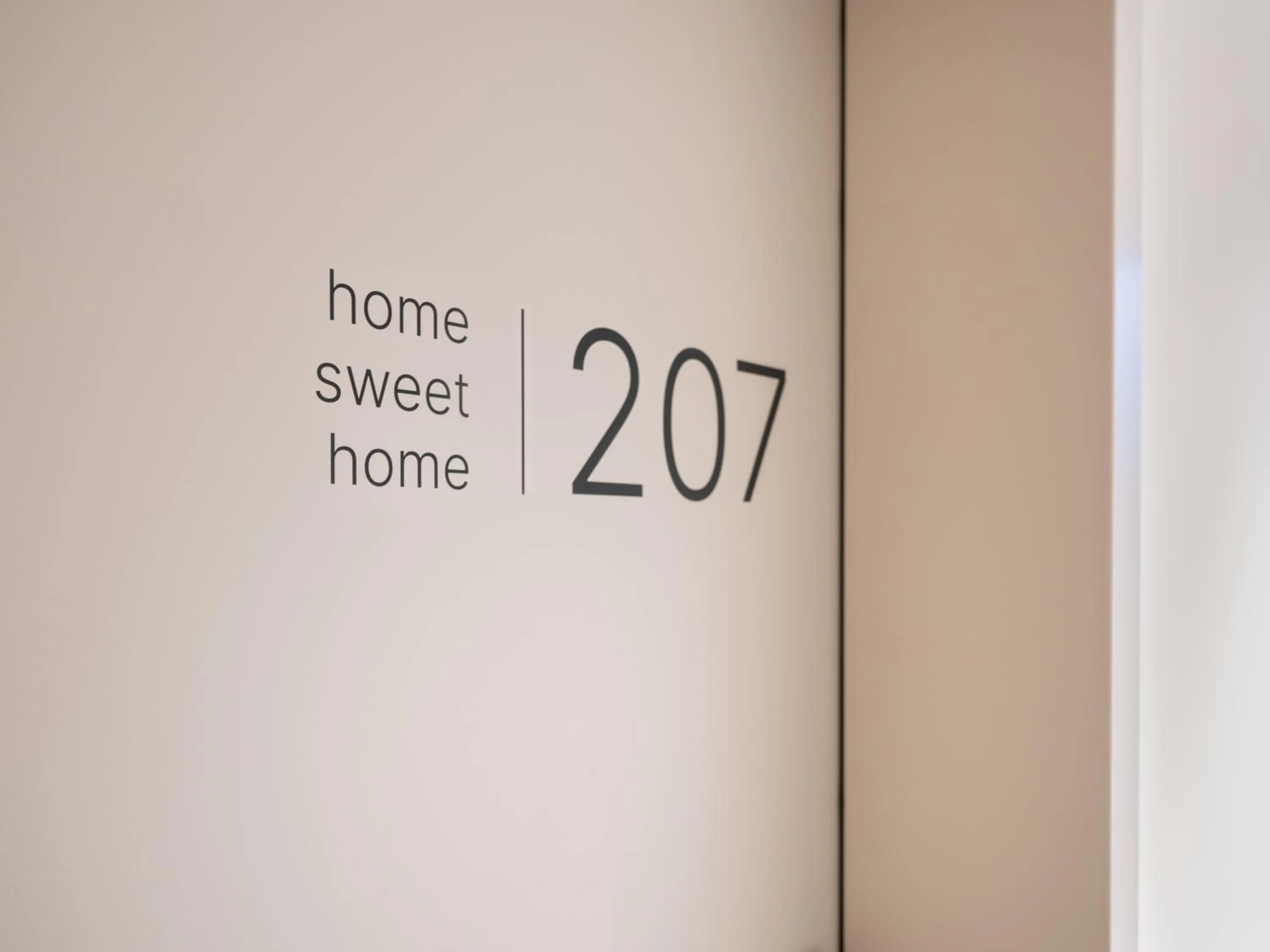 Hotel AT HOME - late arrival self check in