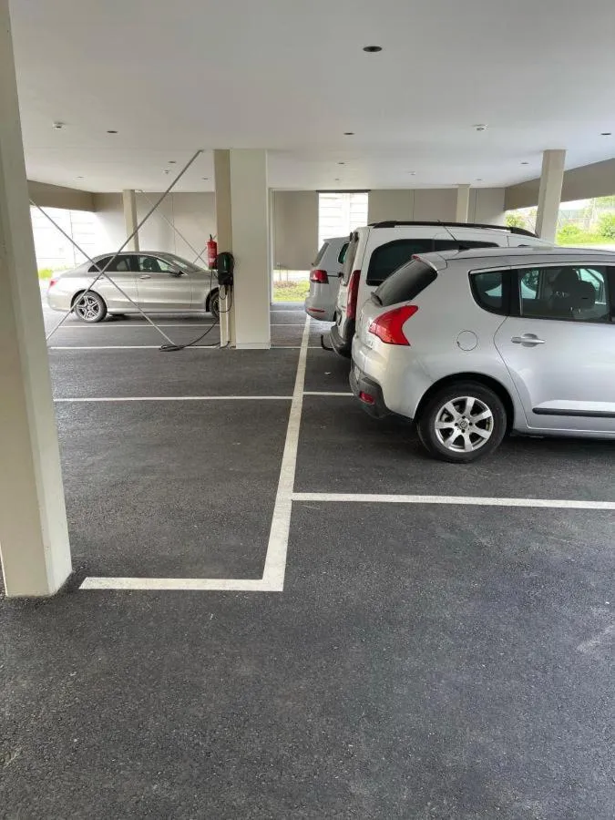 Hotel AT HOME - late arrival self check in