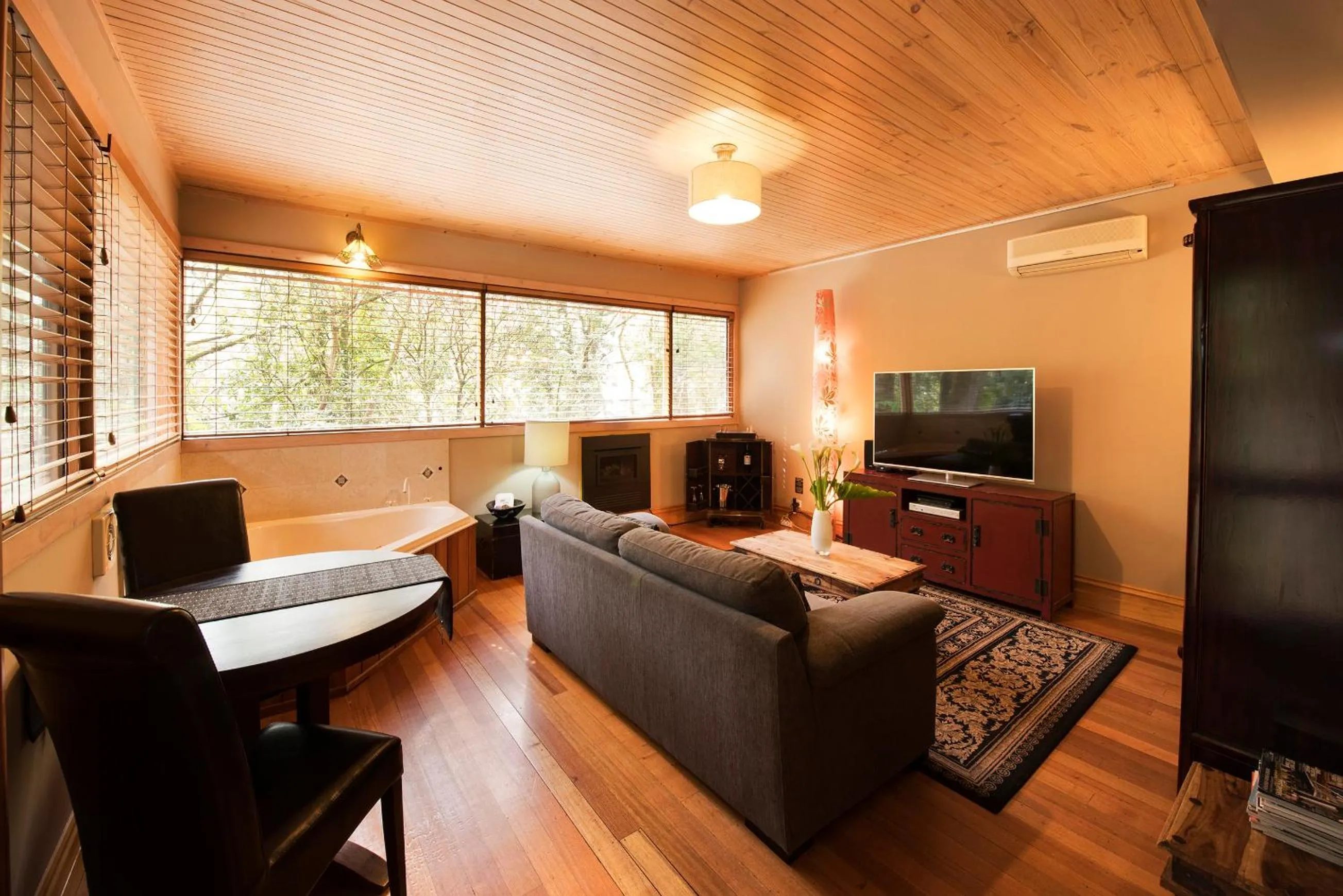 Living room in Linden Gardens Rainforest Retreat