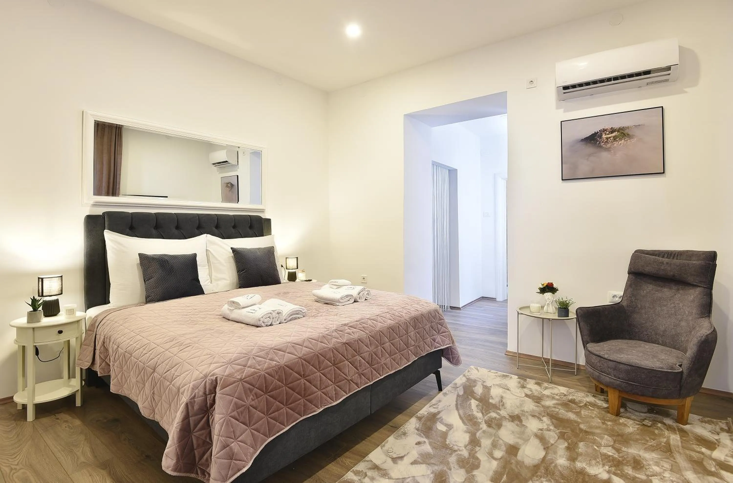 Bedroom, Bed in D&A Central Luxury Apartments with FREE Parking