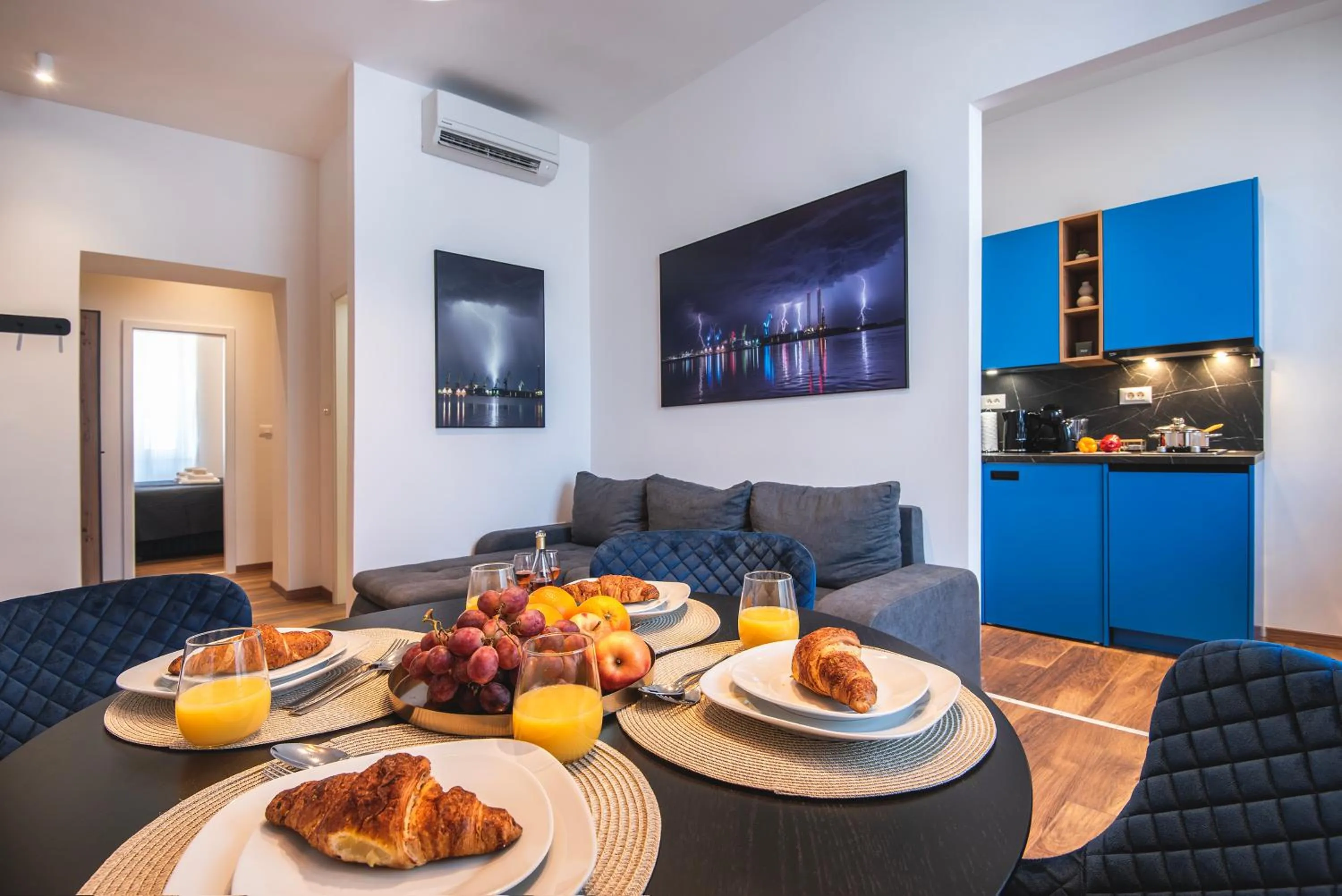 Living room in D&A Central Luxury Apartments with FREE Parking