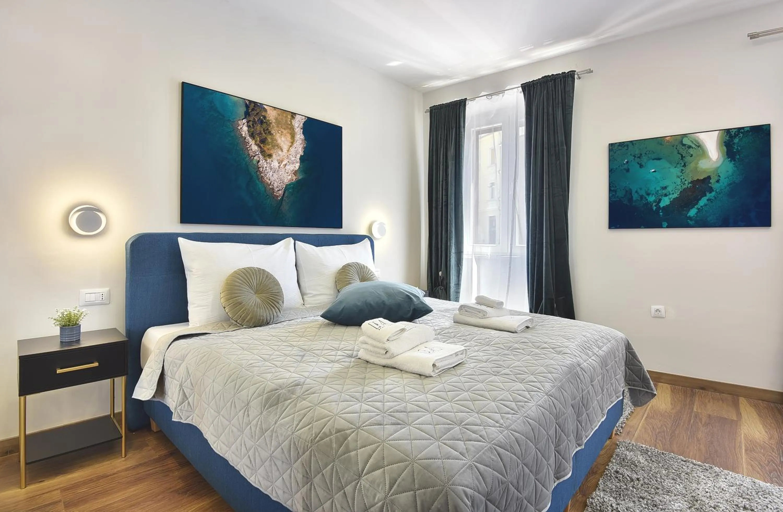 Bed in D&A Central Luxury Apartments with FREE Parking