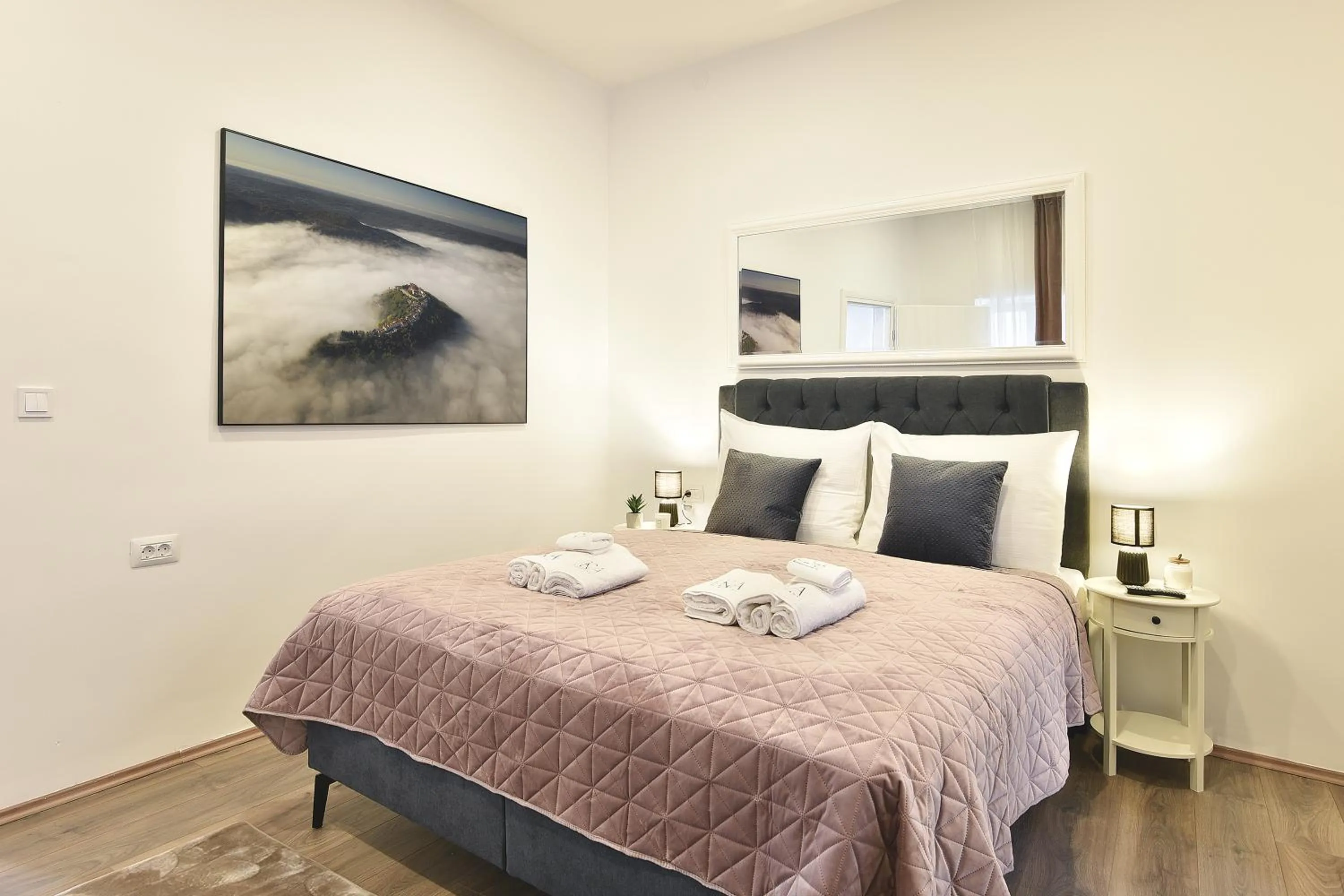 Bed in D&A Central Luxury Apartments with FREE Parking