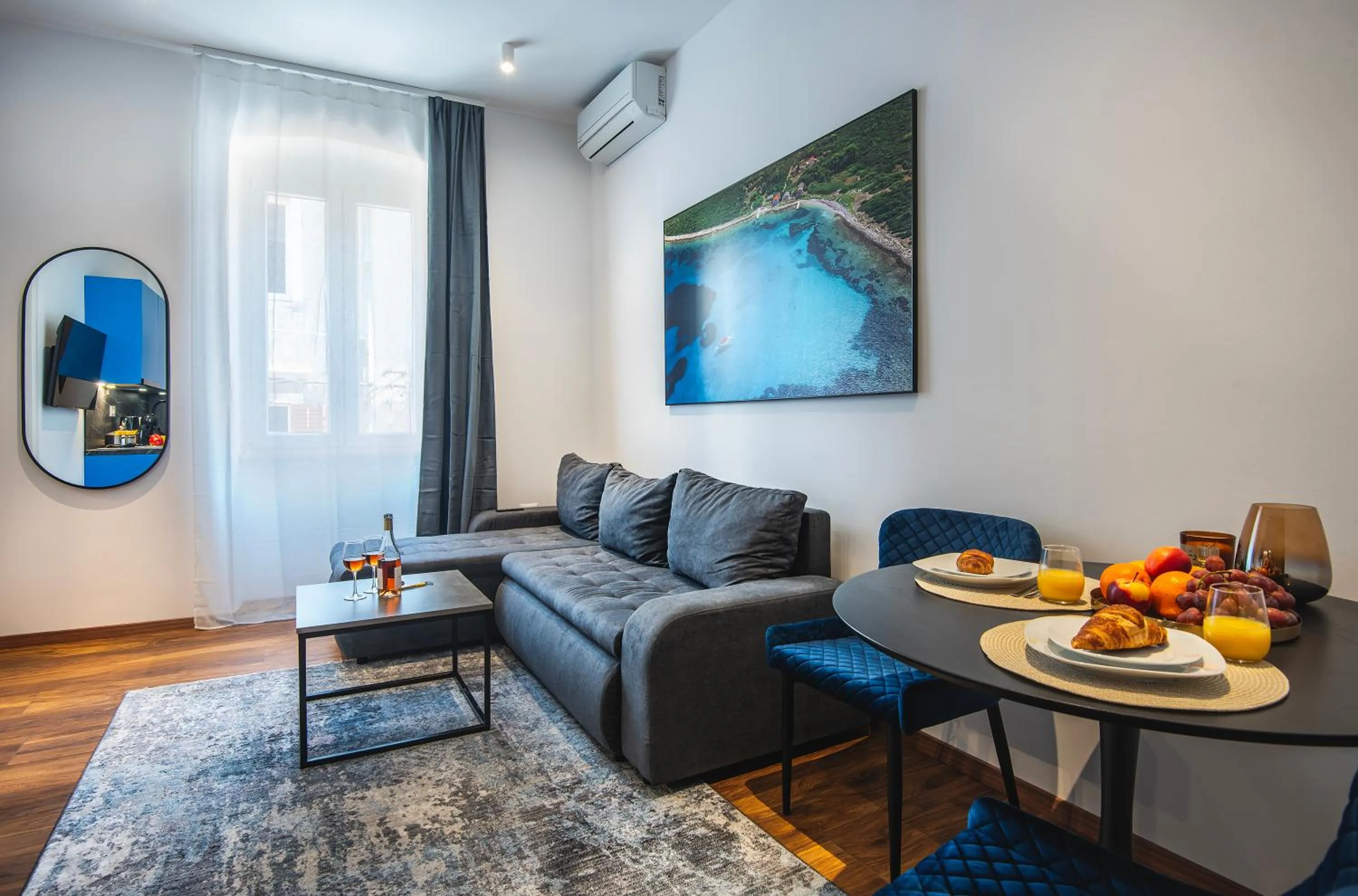 Living room in D&A Central Luxury Apartments with FREE Parking