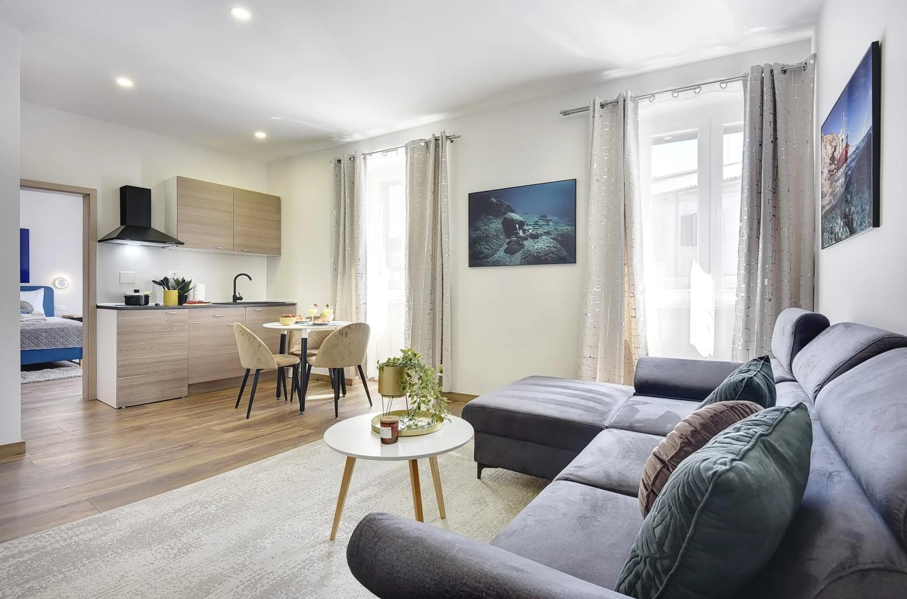 Living room in D&A Central Luxury Apartments with FREE Parking