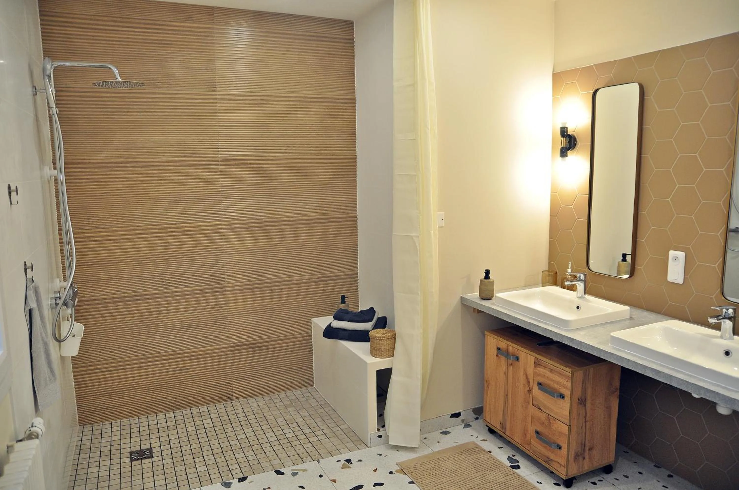 Shower in KER EMBELLIE