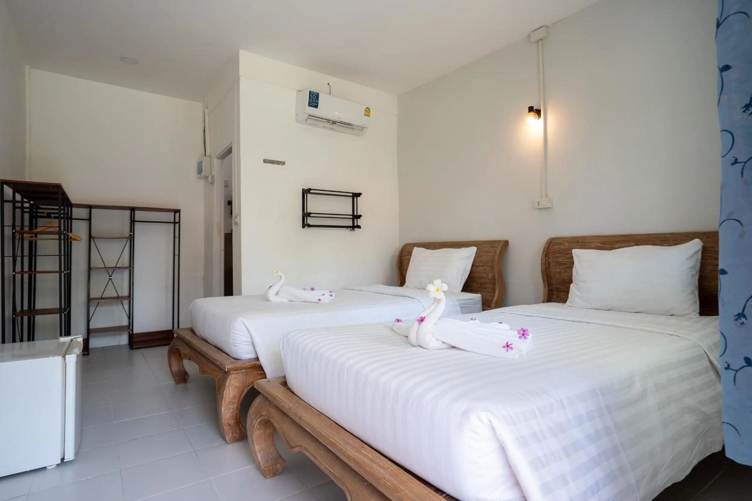 Bed in Isara Lanta Beach Resort