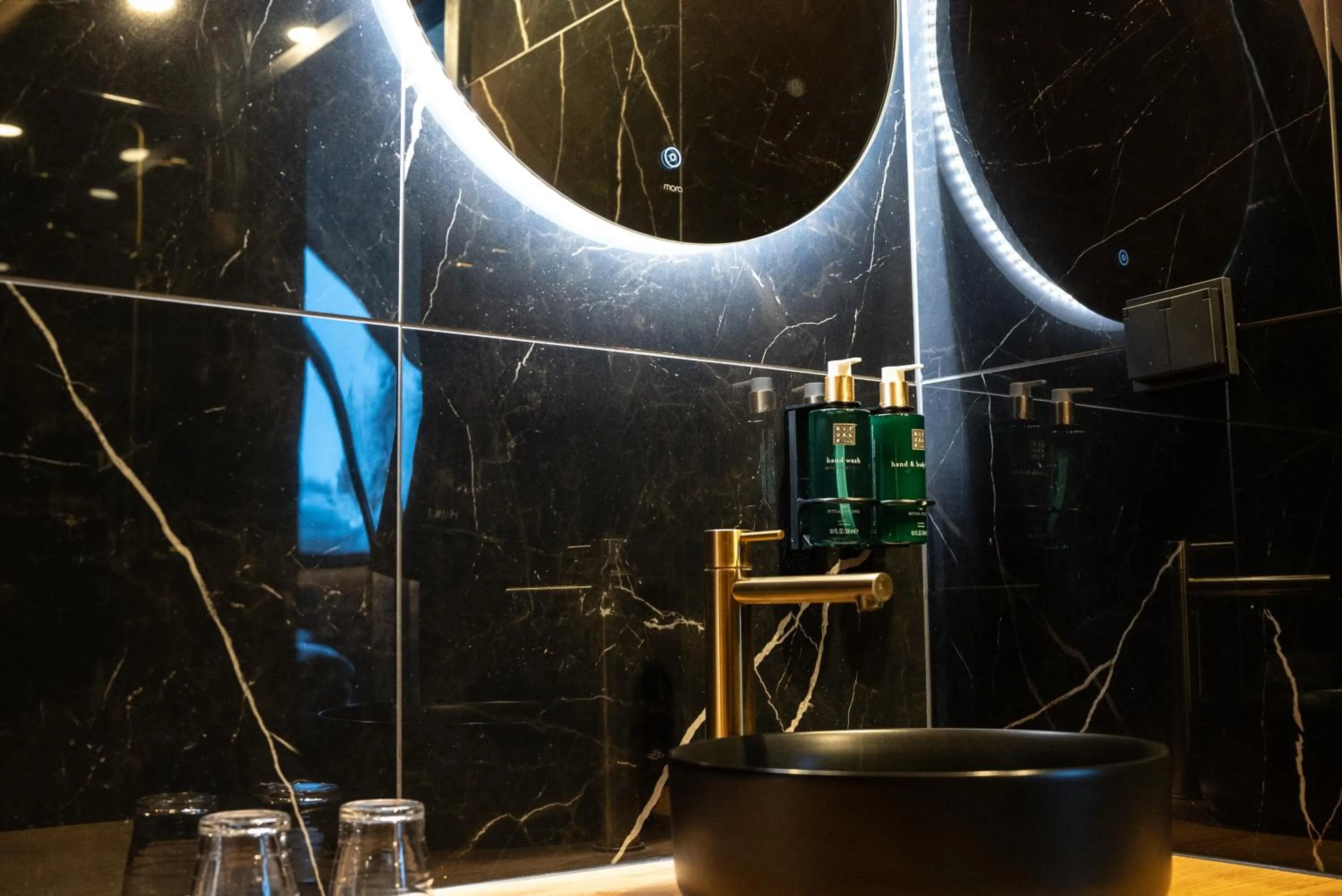 Northern Lights Village Pyhä