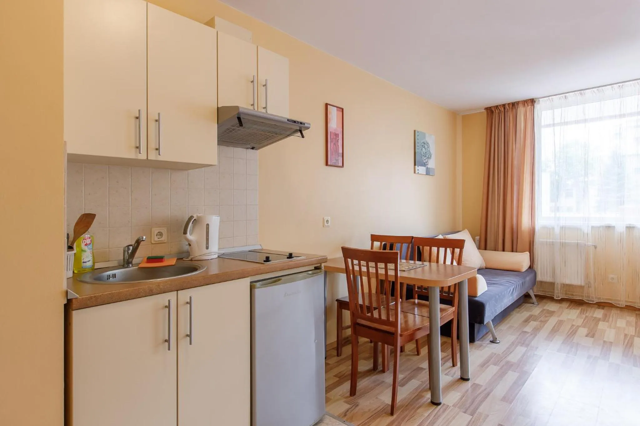 Kitchen or kitchenette in Viešbutis Prie Fontano