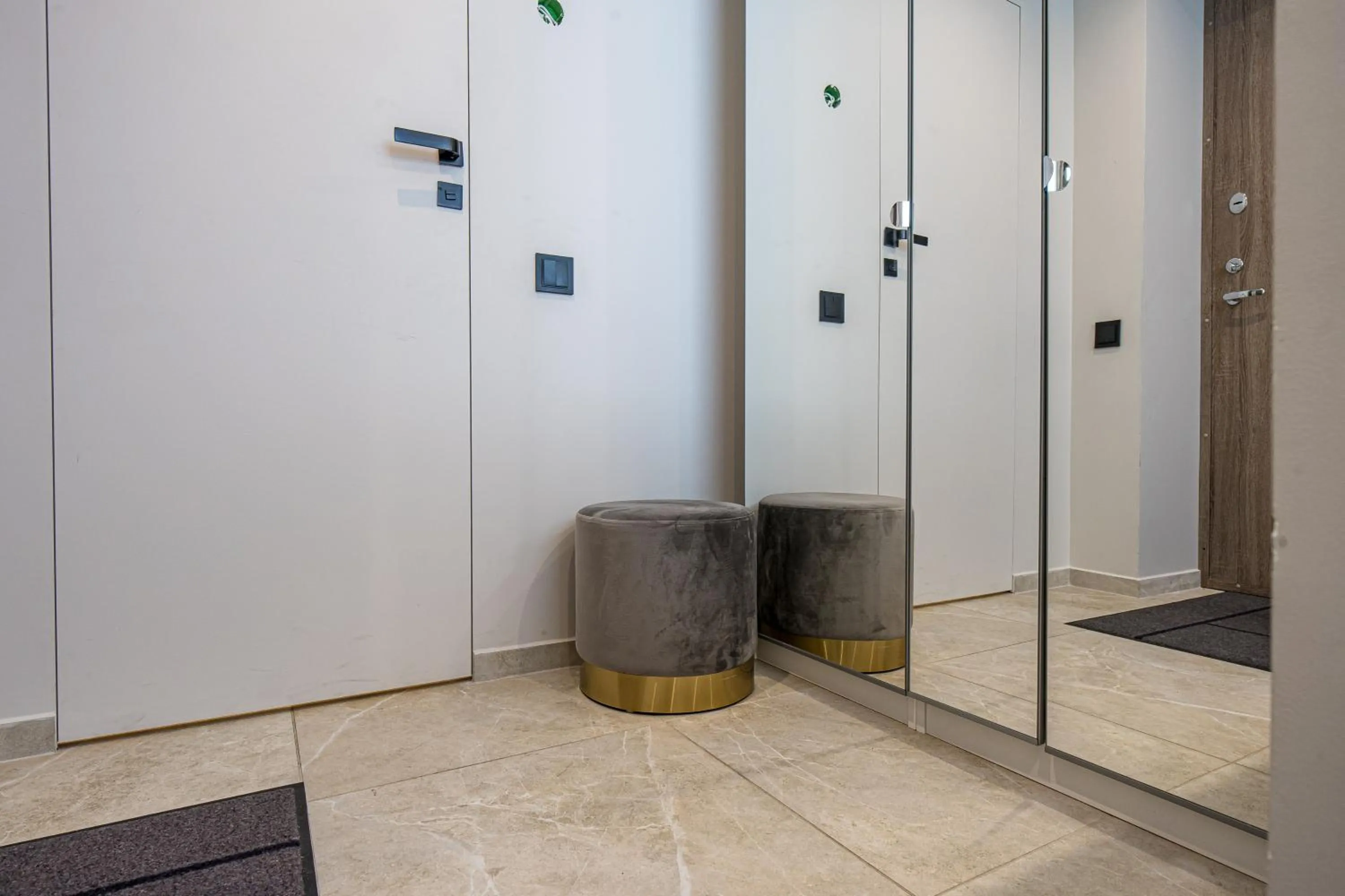 wardrobe in Viešbutis Prie Fontano