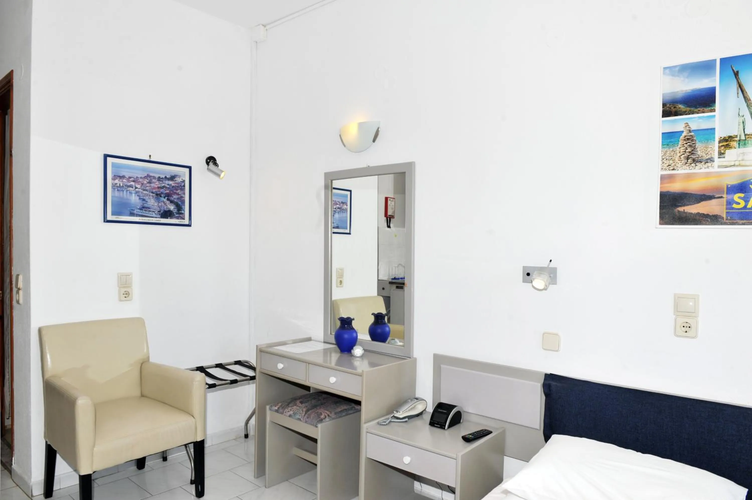 Bedroom in Anna Studios