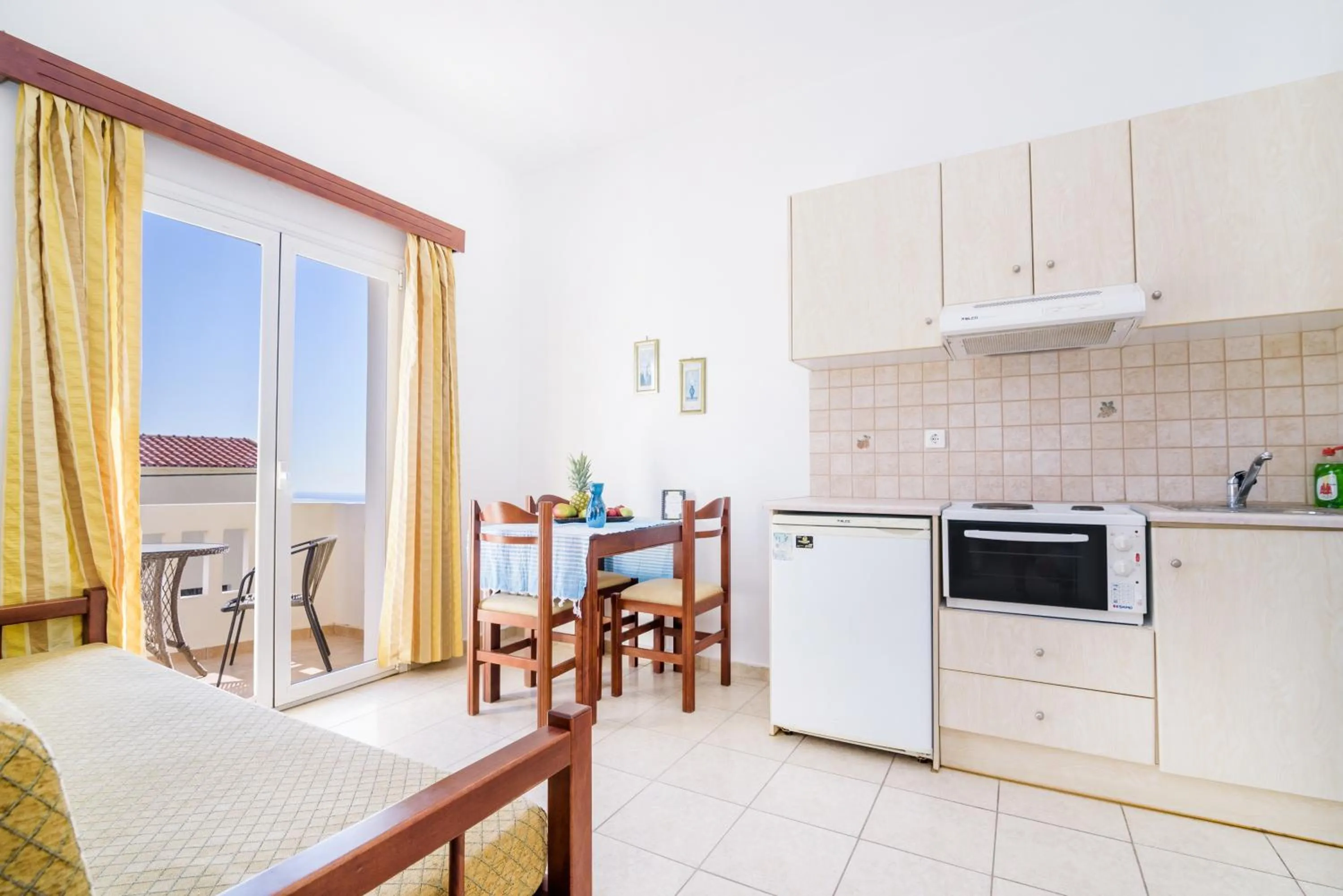 Kitchen or kitchenette in Kalyves Bay