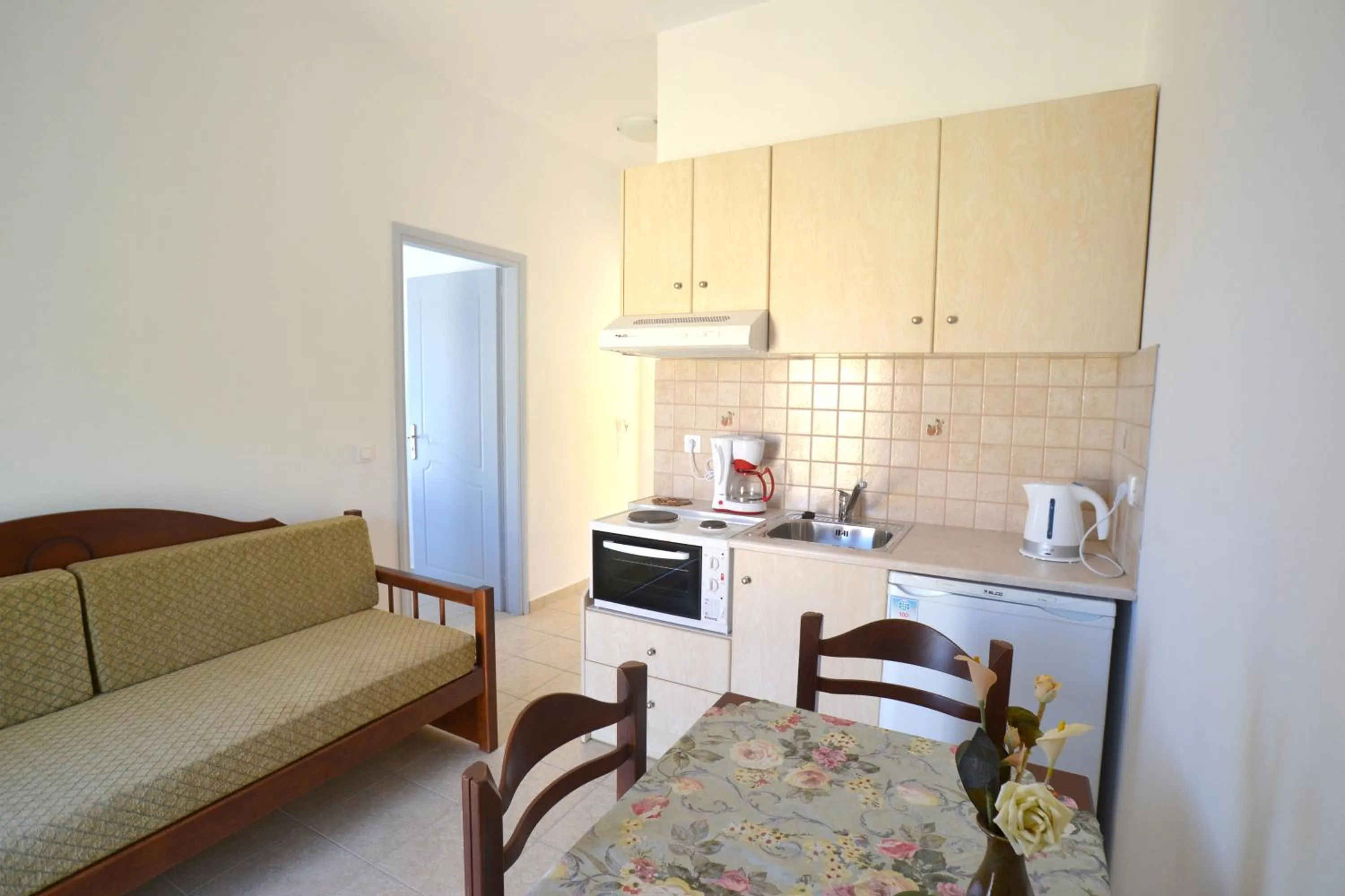 Kitchen or kitchenette in Kalyves Bay