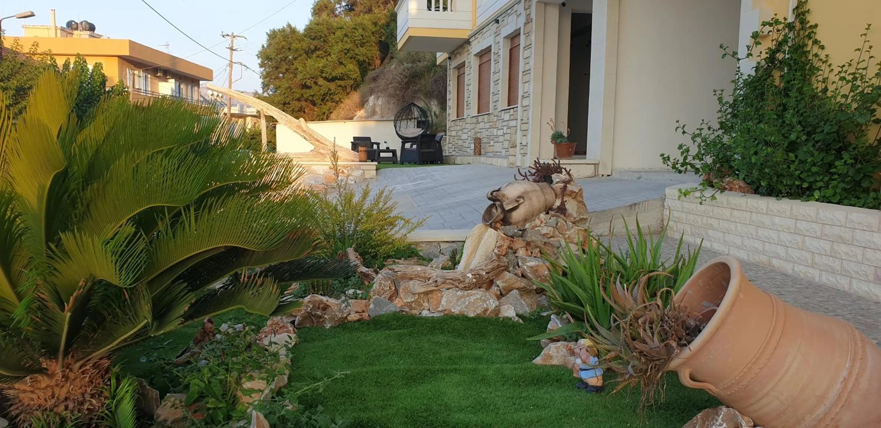 Garden view in Kalyves Bay