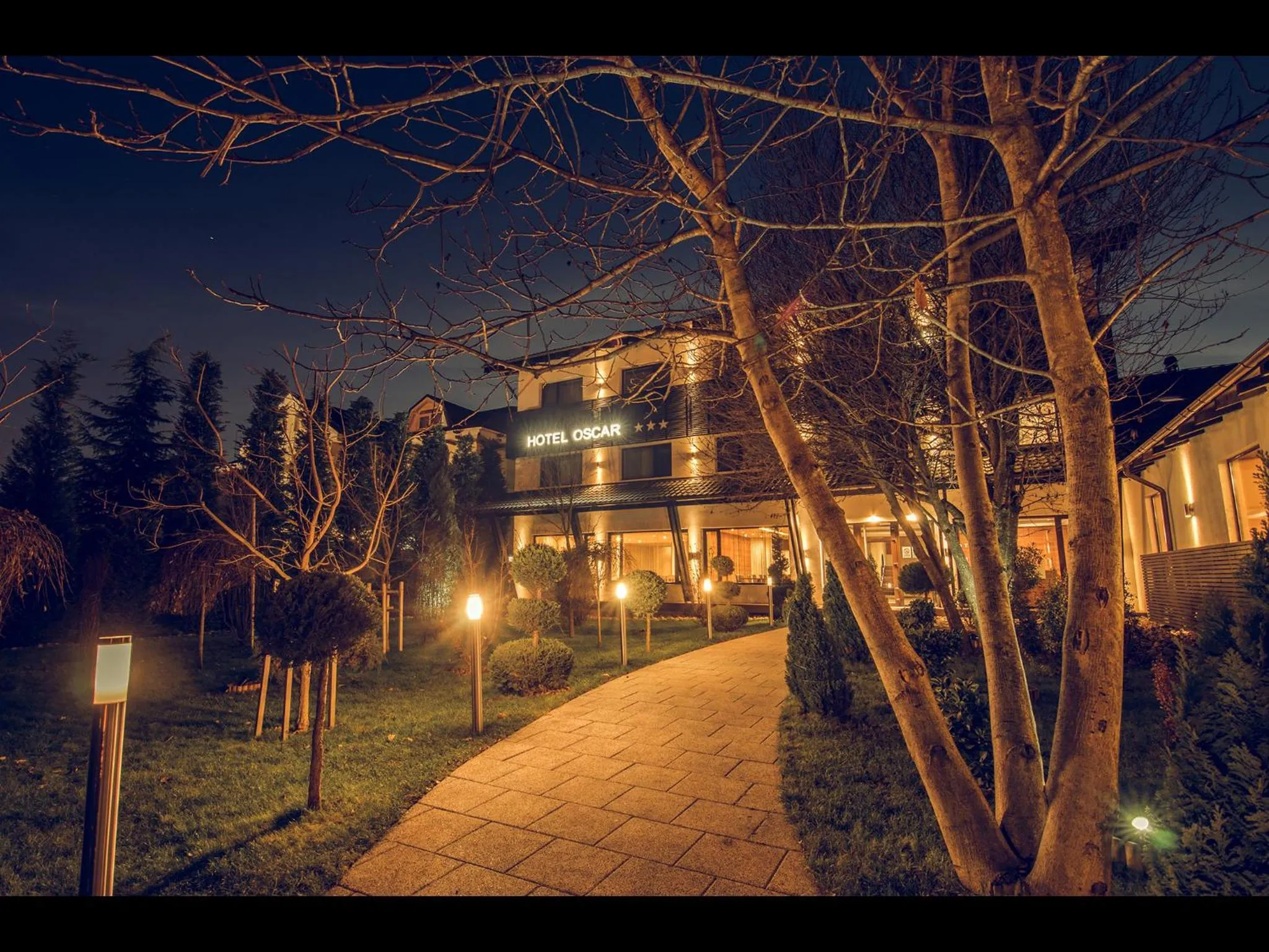 Facade/entrance in Hotel Oscar