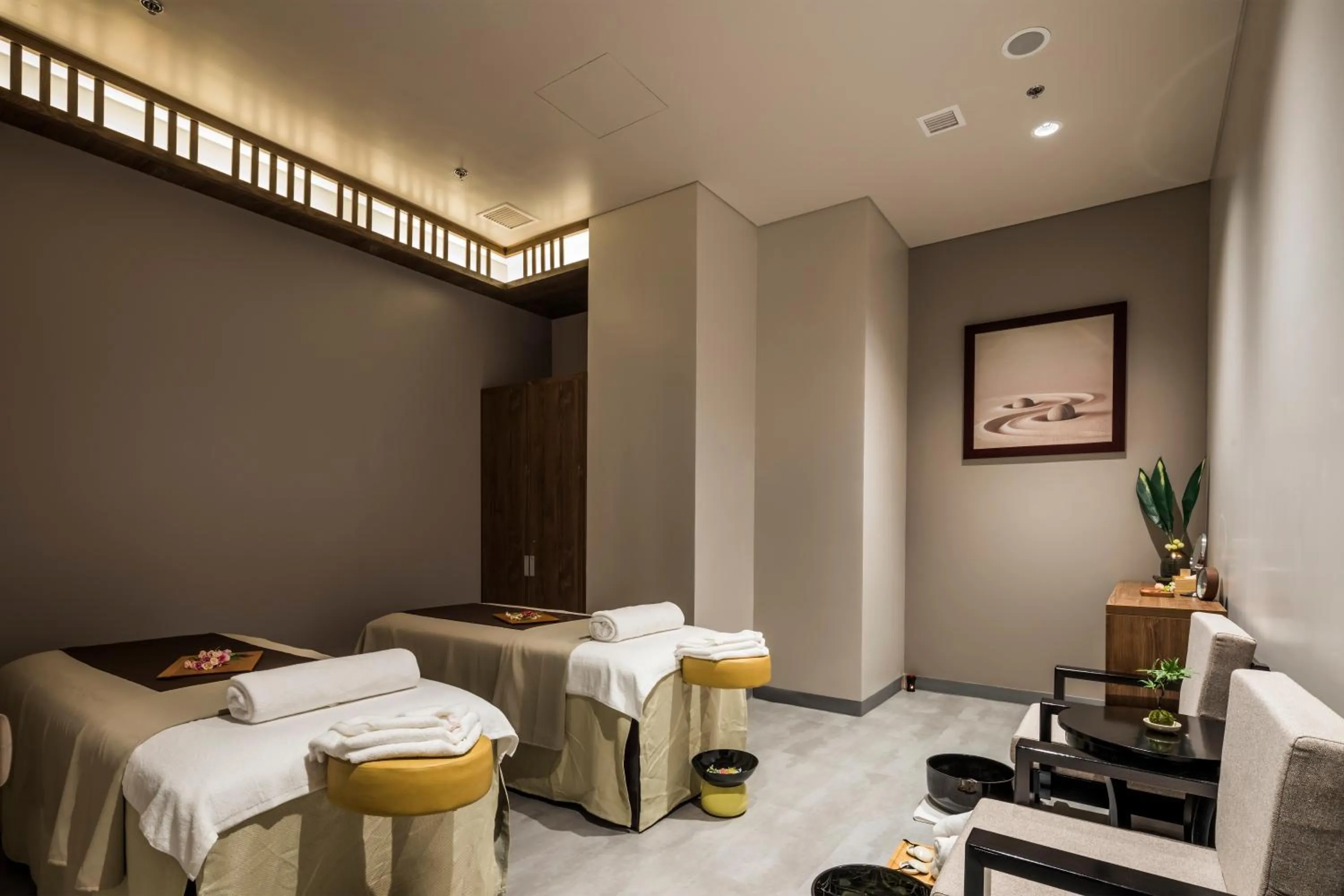 Massage, Bed in Roygent Parks Hai Phong