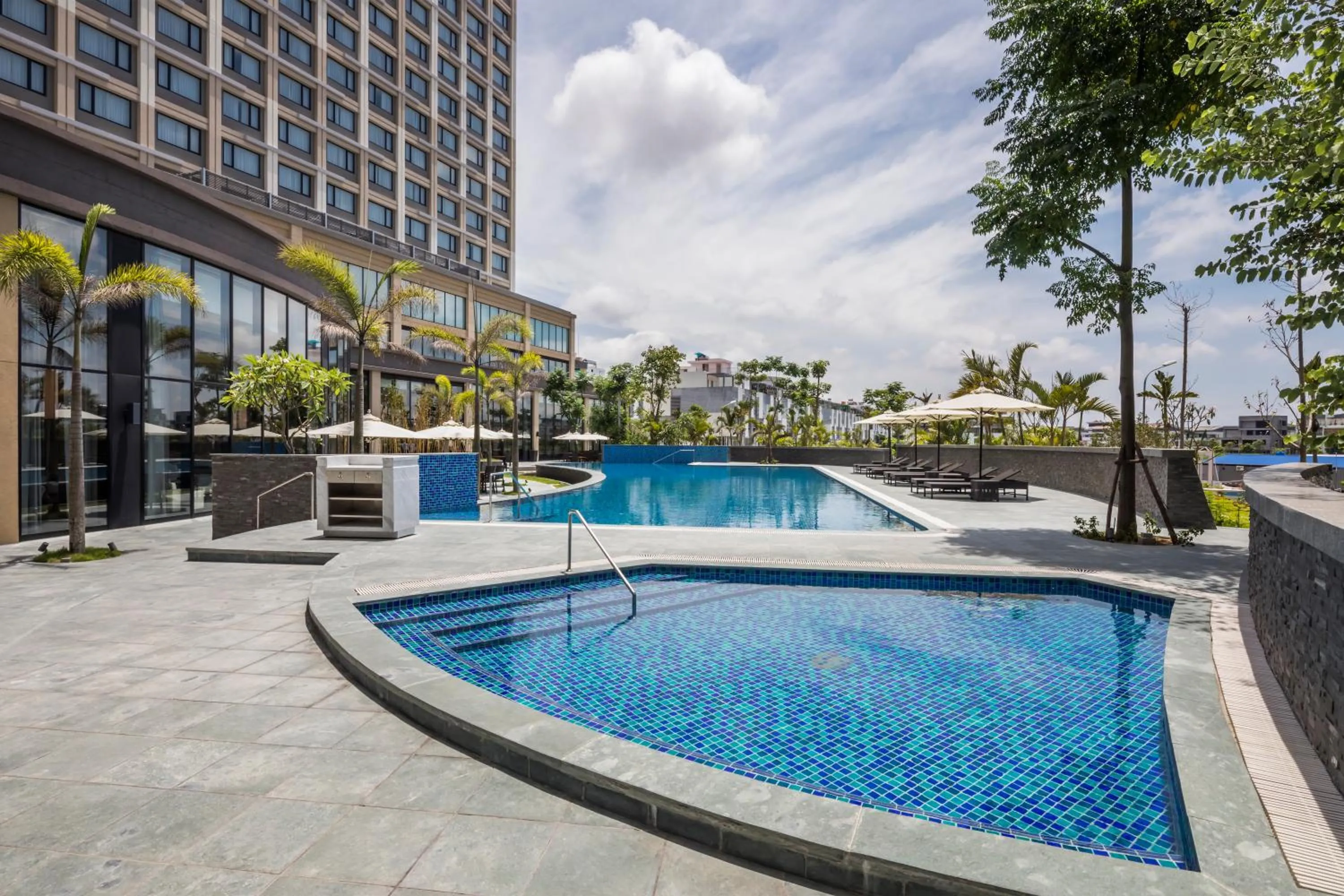 Swimming pool in Roygent Parks Hai Phong