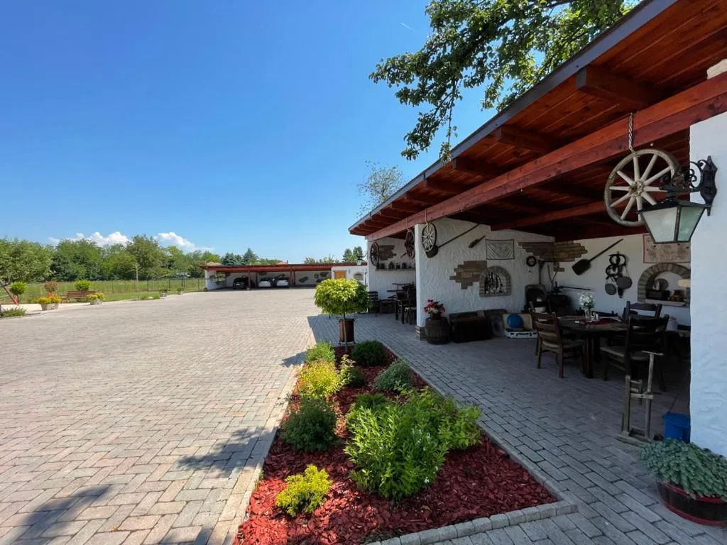 Kukorica Csárda Apartman