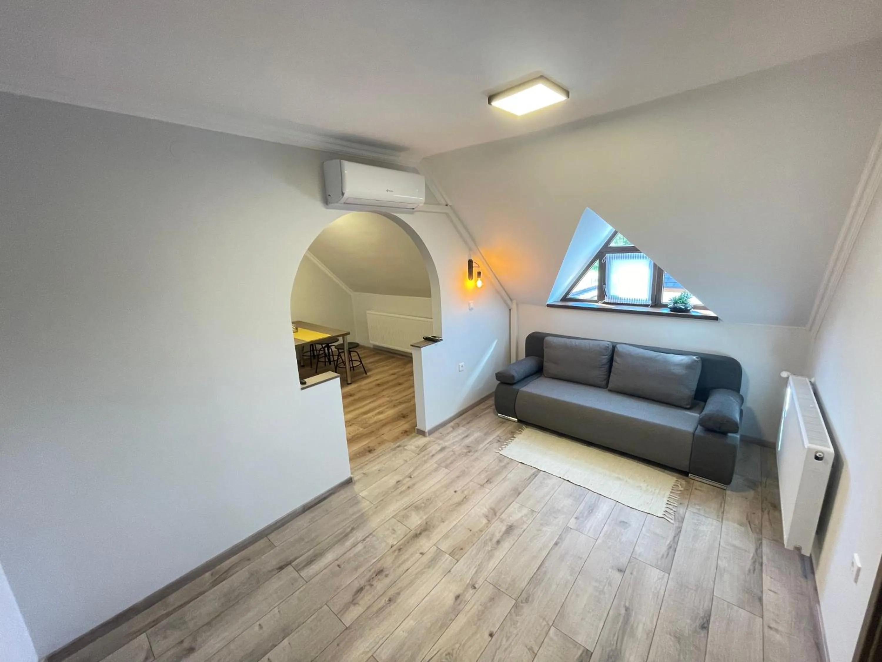 Communal lounge/ TV room in Kukorica Csárda Apartman