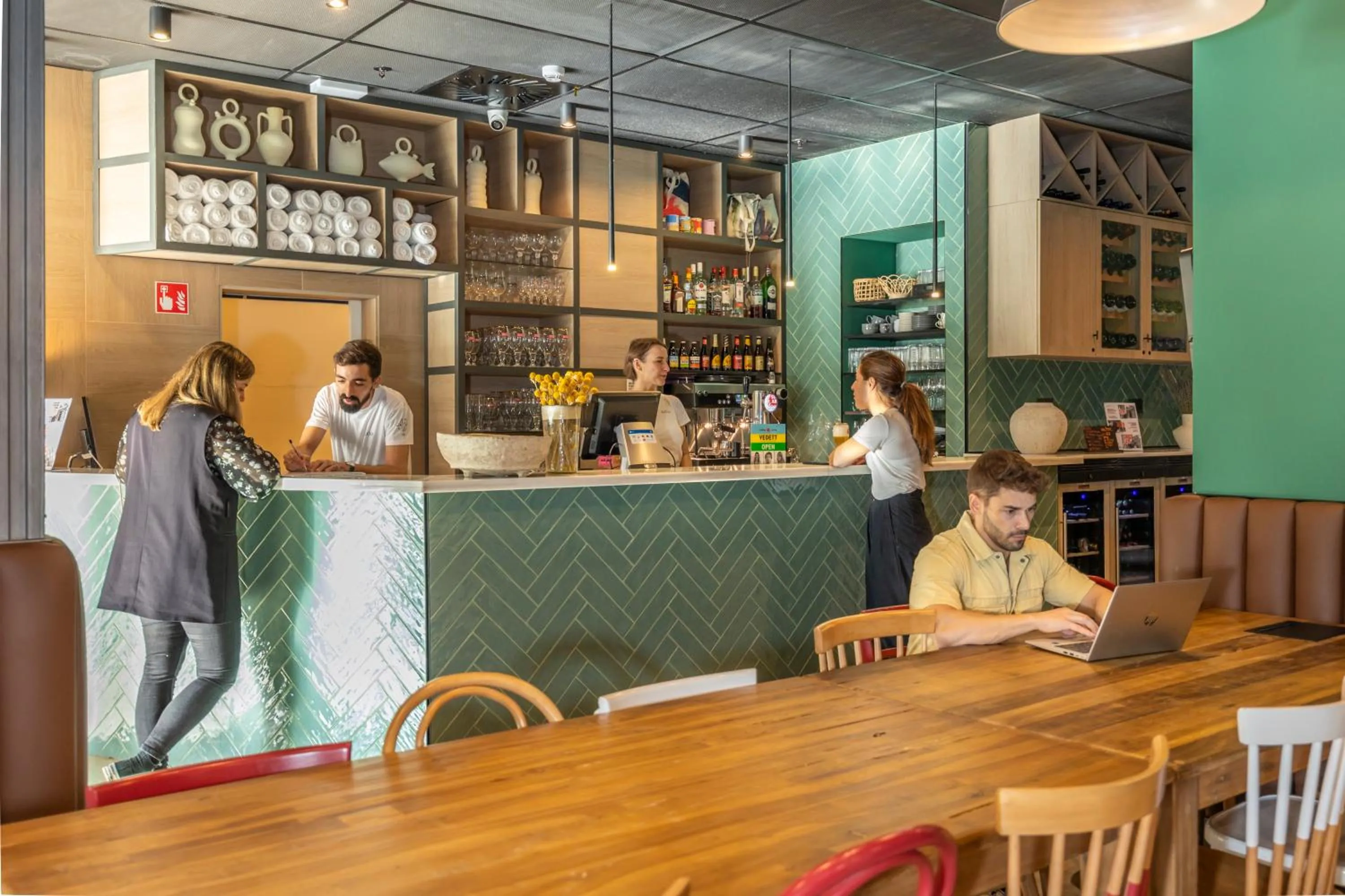 Lobby or reception in LATROUPE Grand Place Hostel