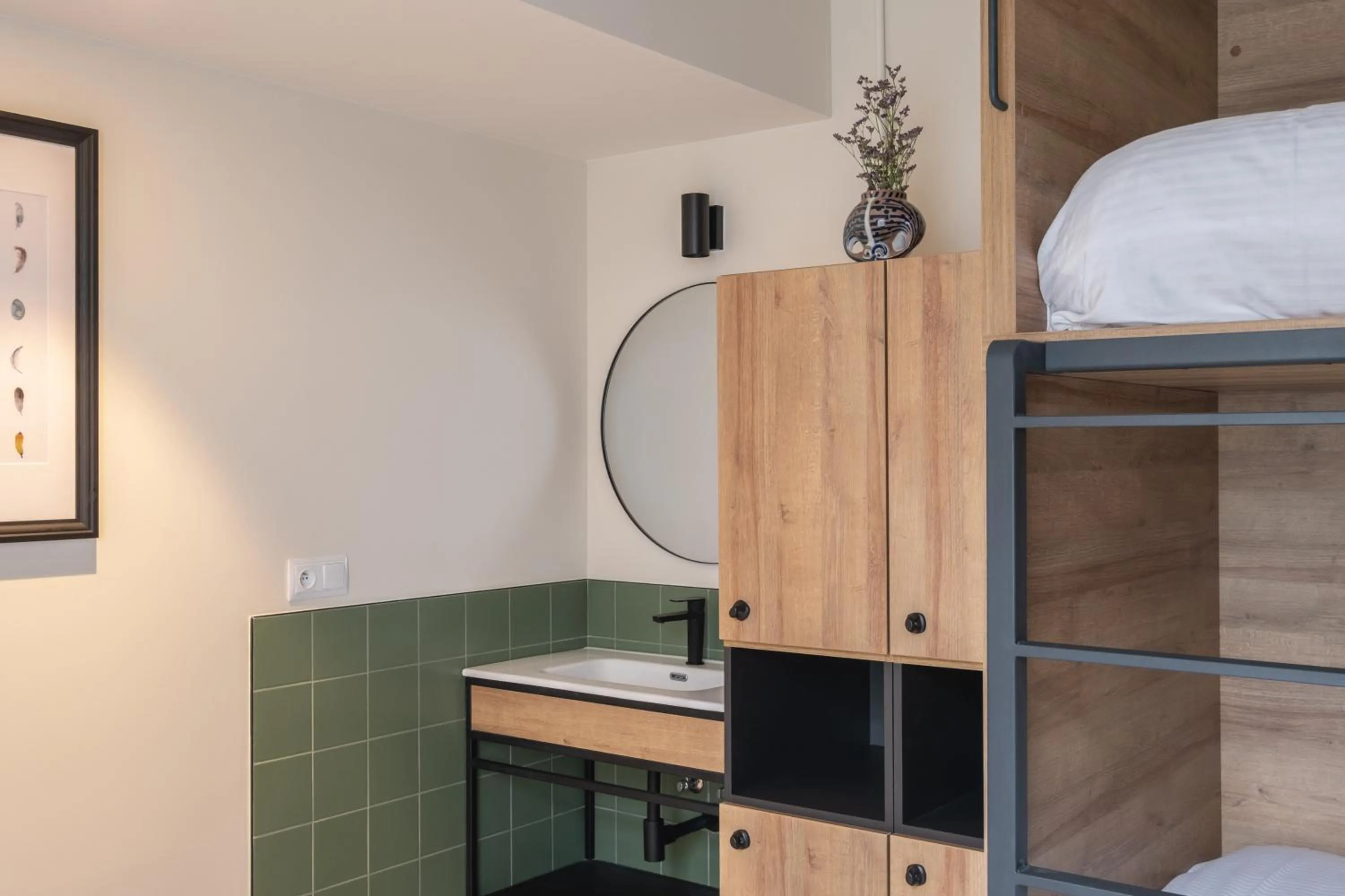 bunk bed in LATROUPE Grand Place Hostel