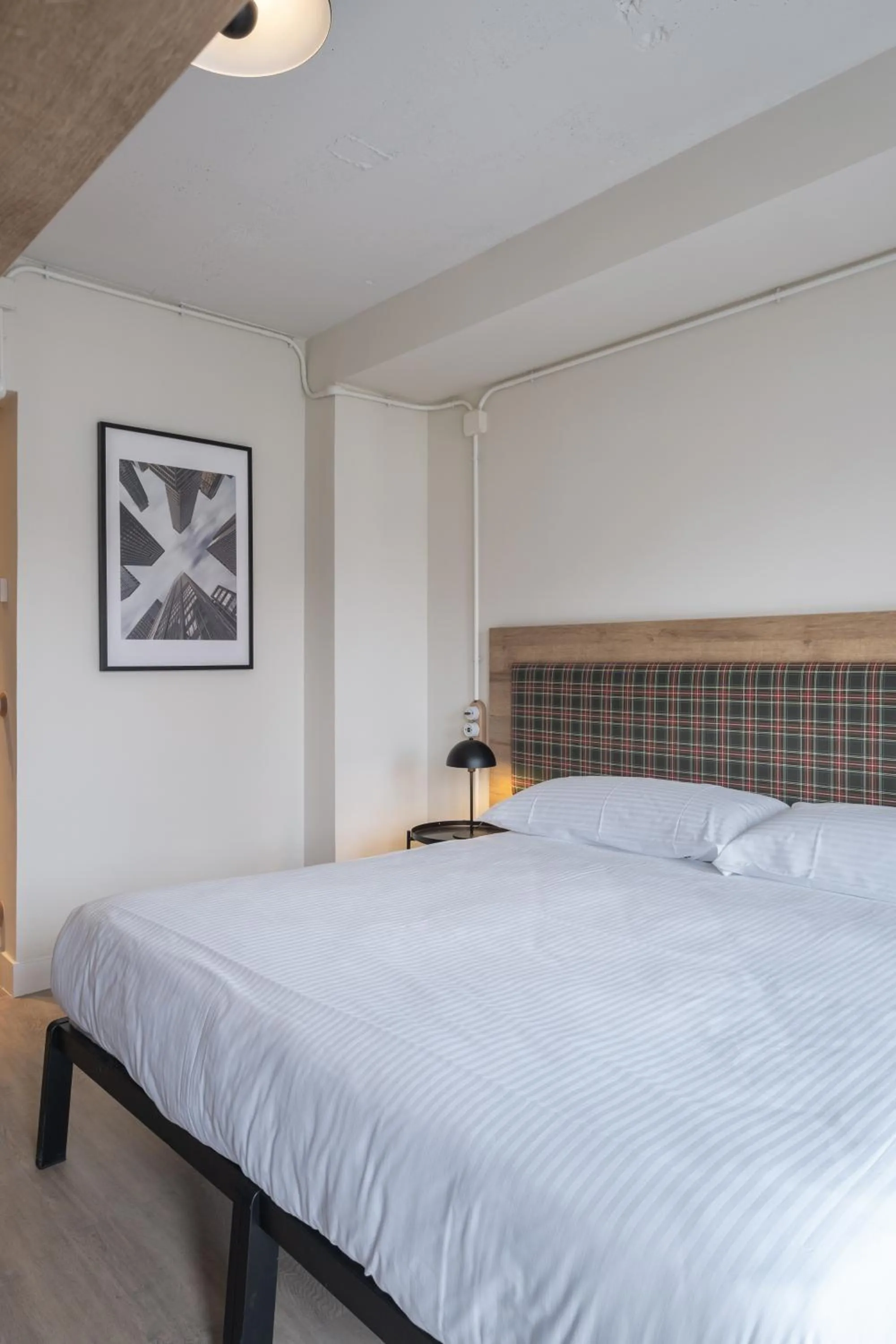 Bed in LATROUPE Grand Place Hostel