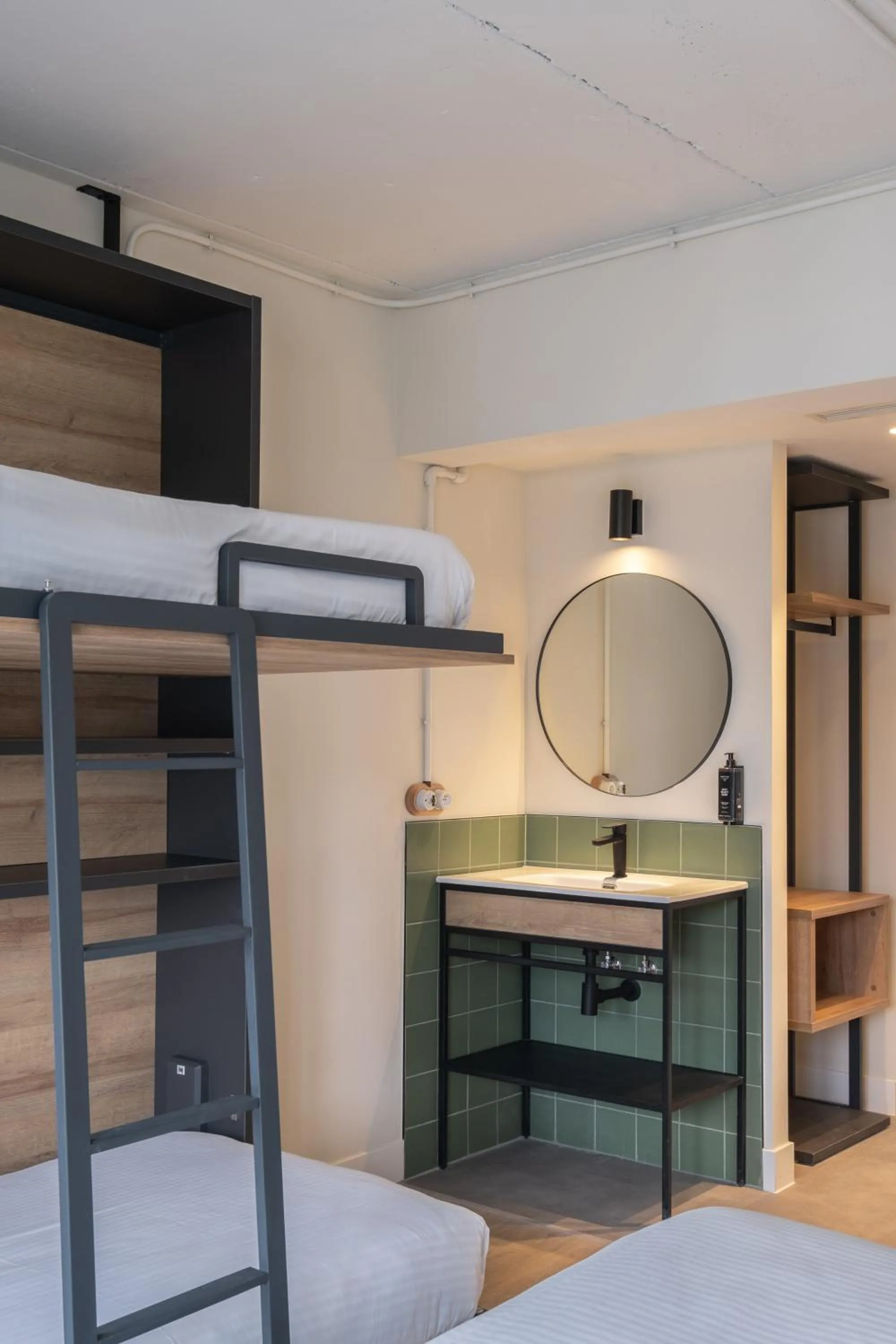bunk bed, Bed in LATROUPE Grand Place Hostel