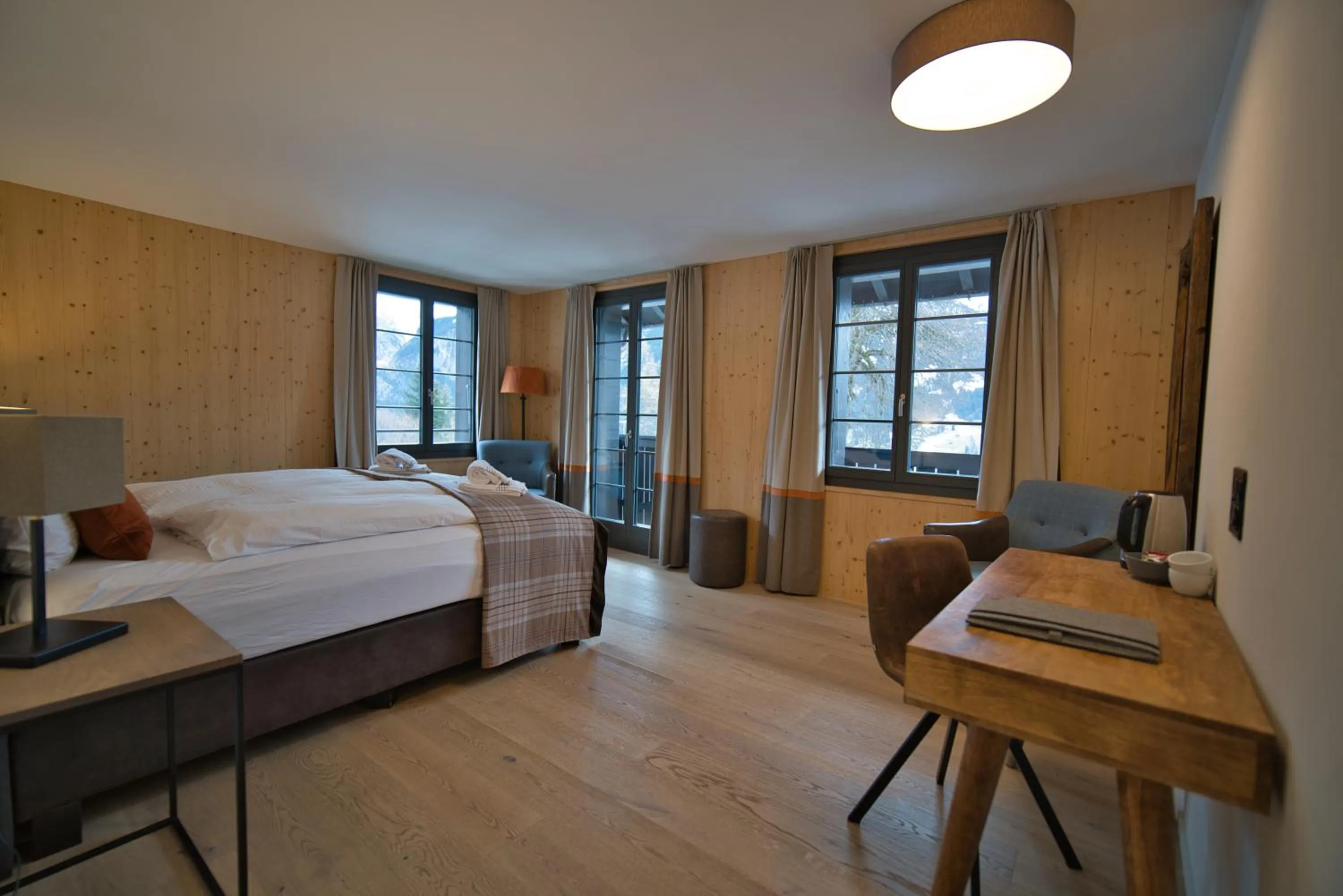 Bed in Eiger View Alpine Lodge