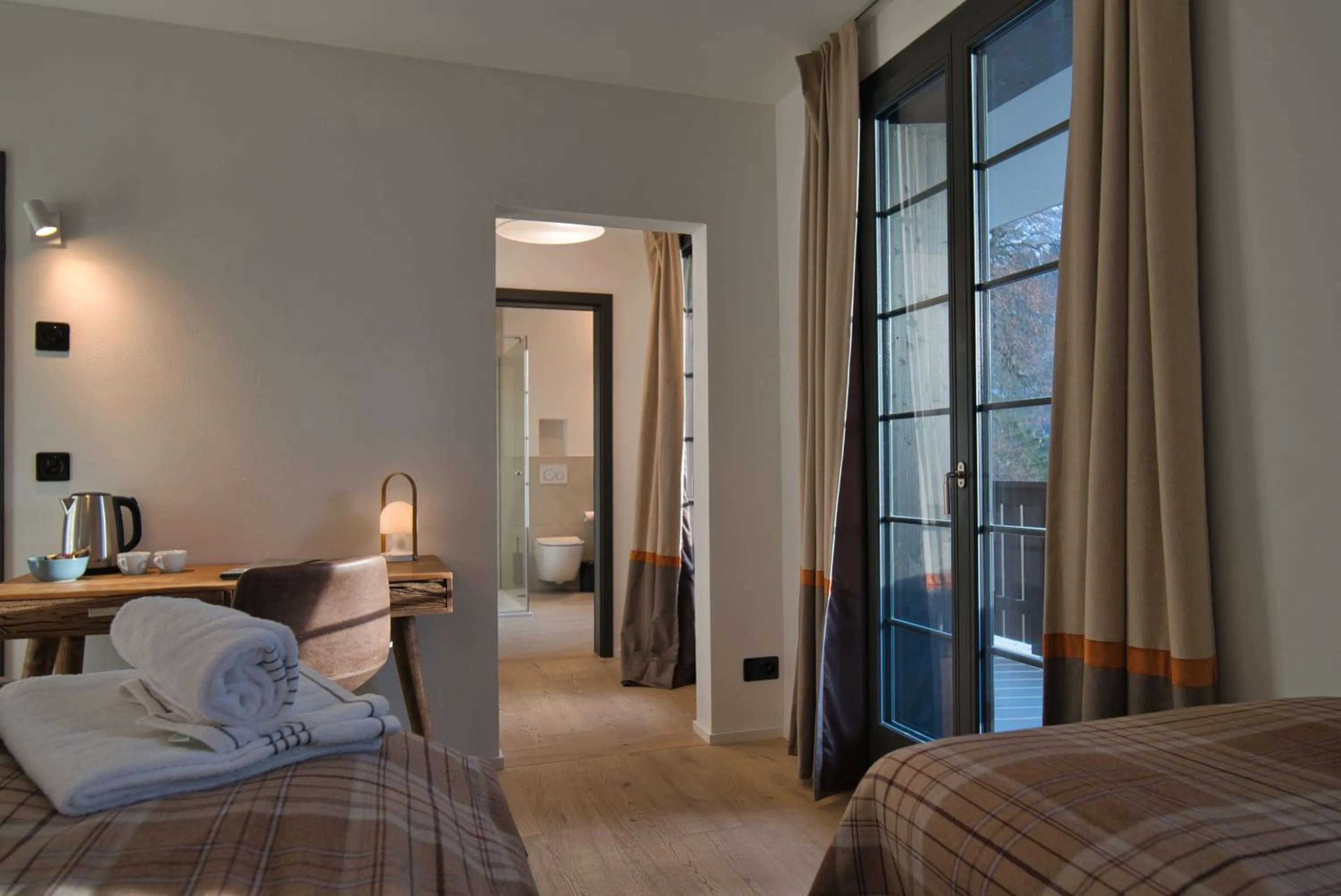 Bed in Eiger View Alpine Lodge